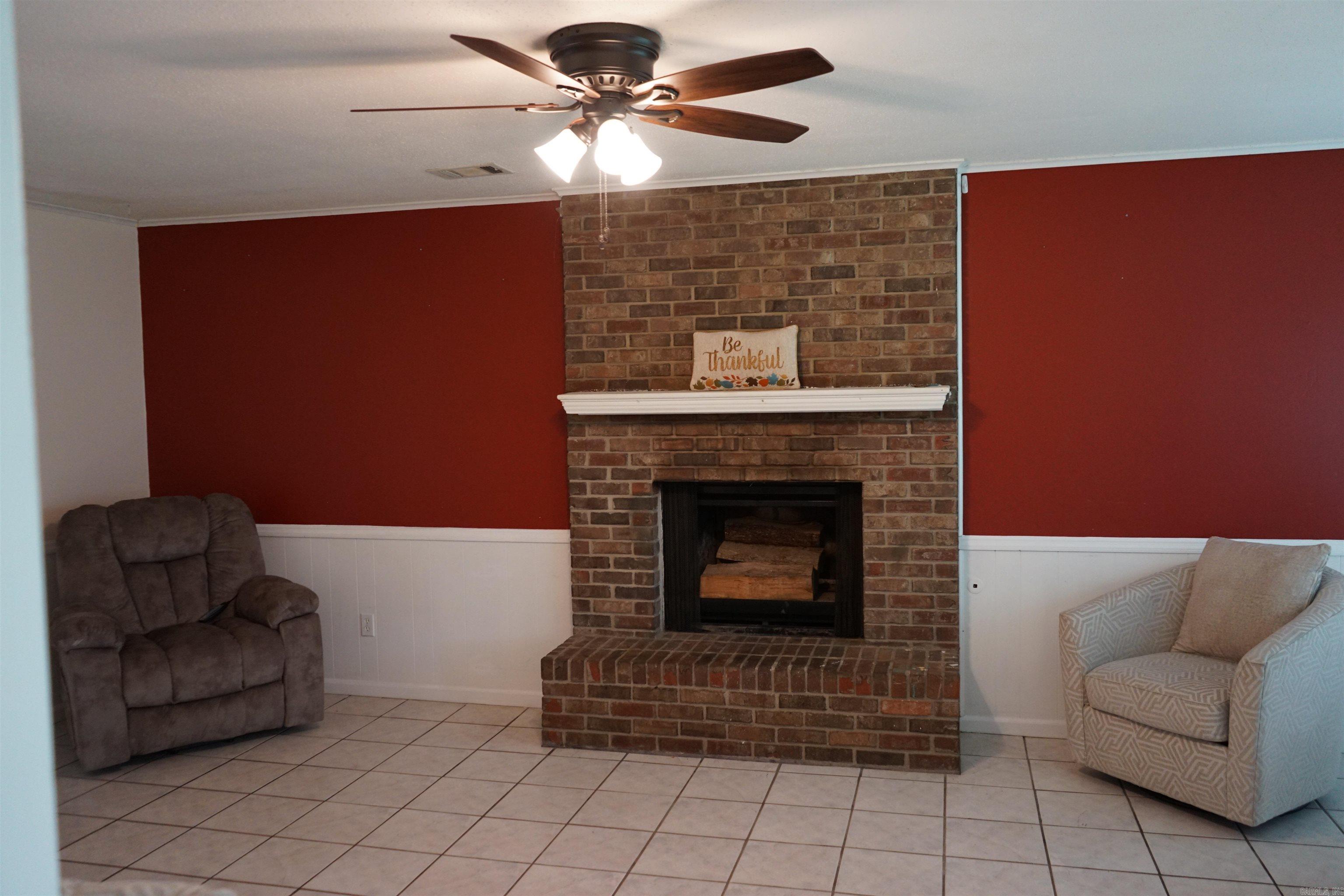 1412 Green Mountain Dr Drive Property Photo 5