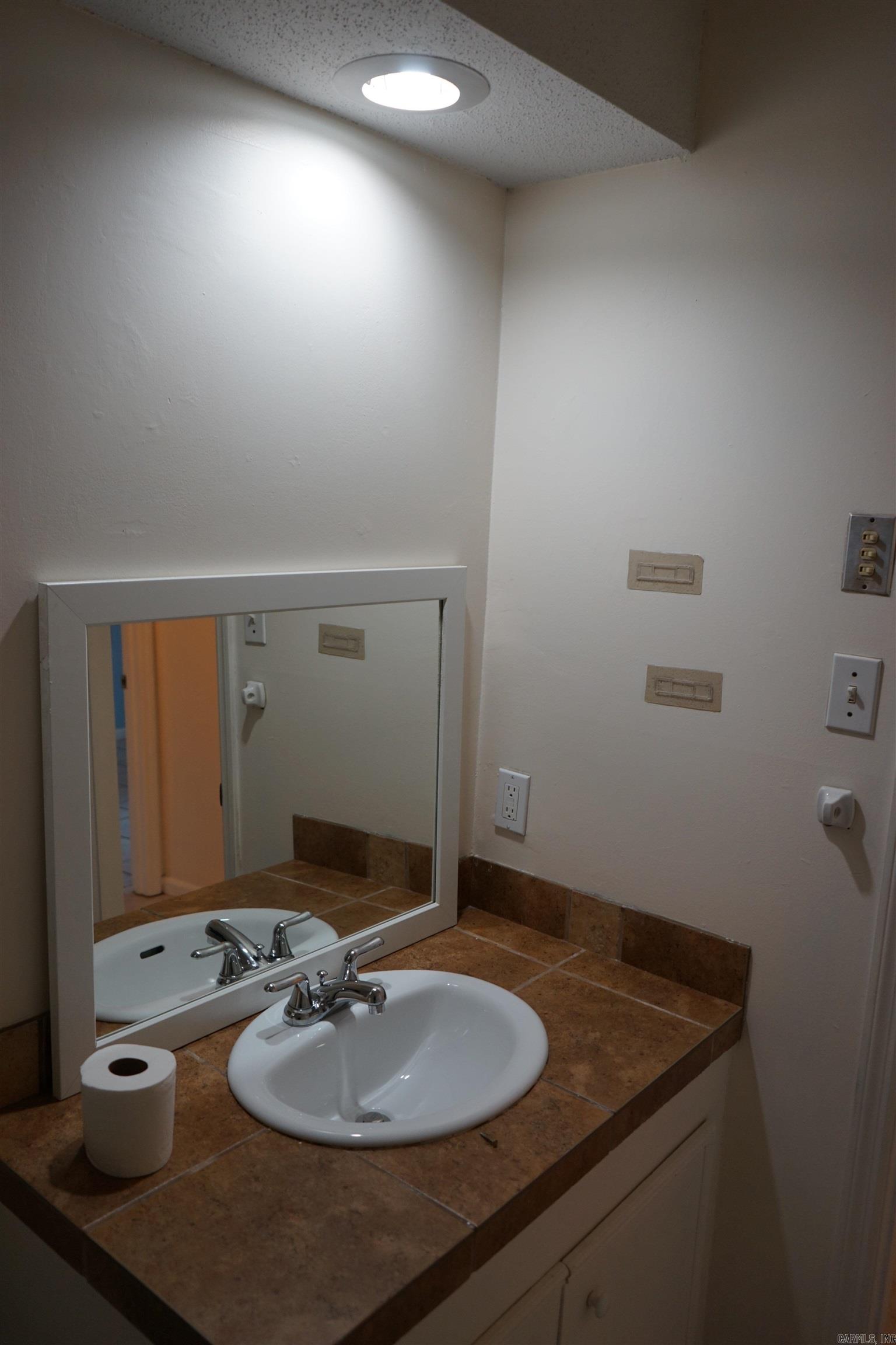 1412 Green Mountain Dr Drive Property Photo 17