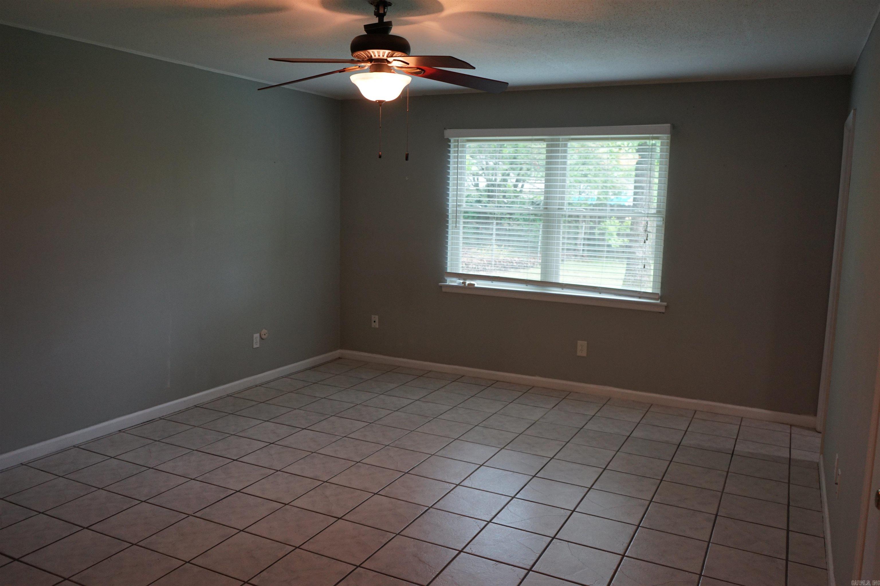 1412 Green Mountain Dr Drive Property Photo 18