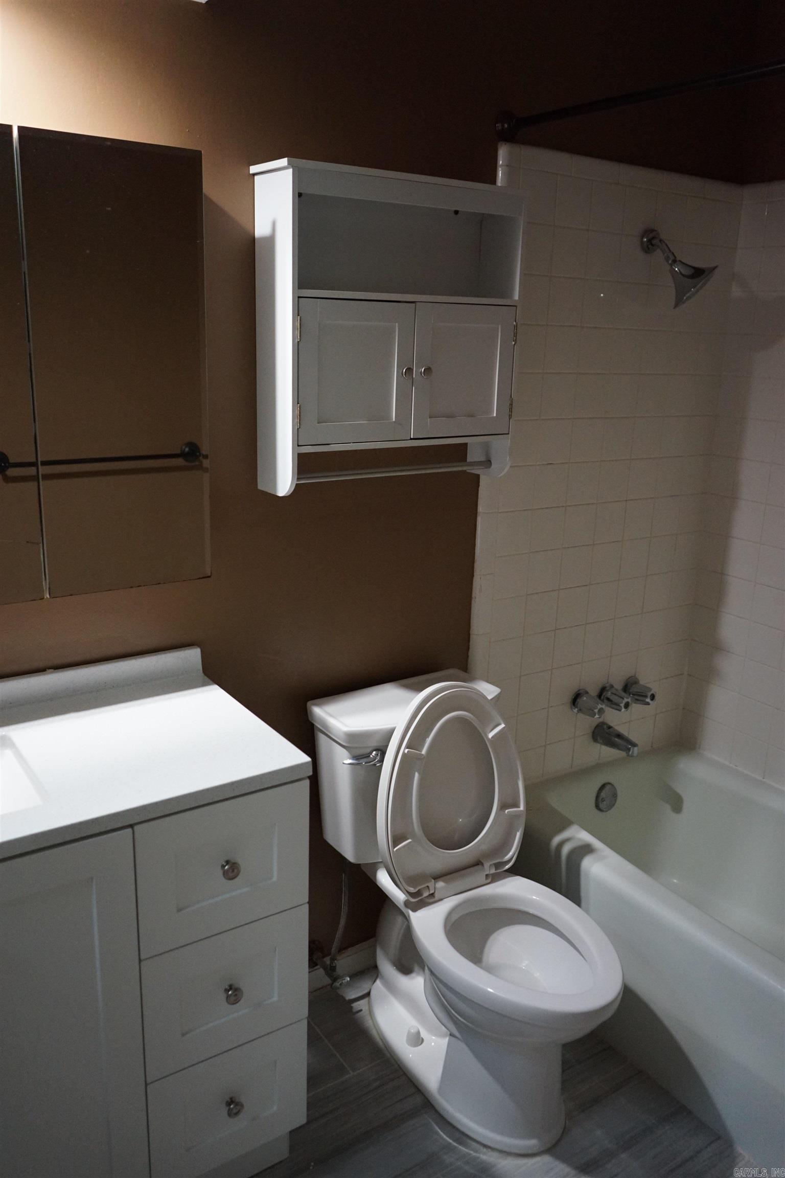 1412 Green Mountain Dr Drive Property Photo 20