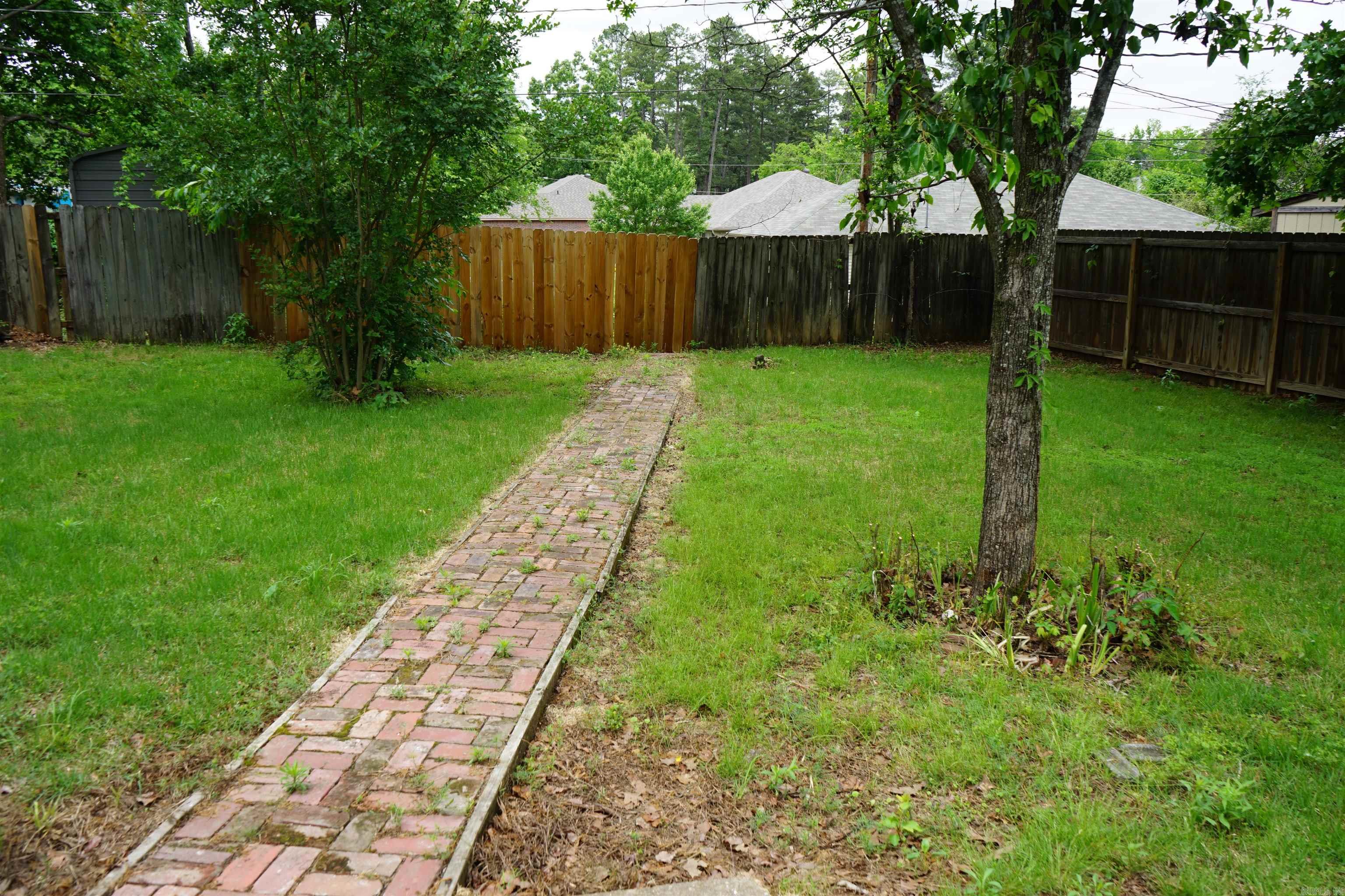 1412 Green Mountain Dr Drive Property Photo 23