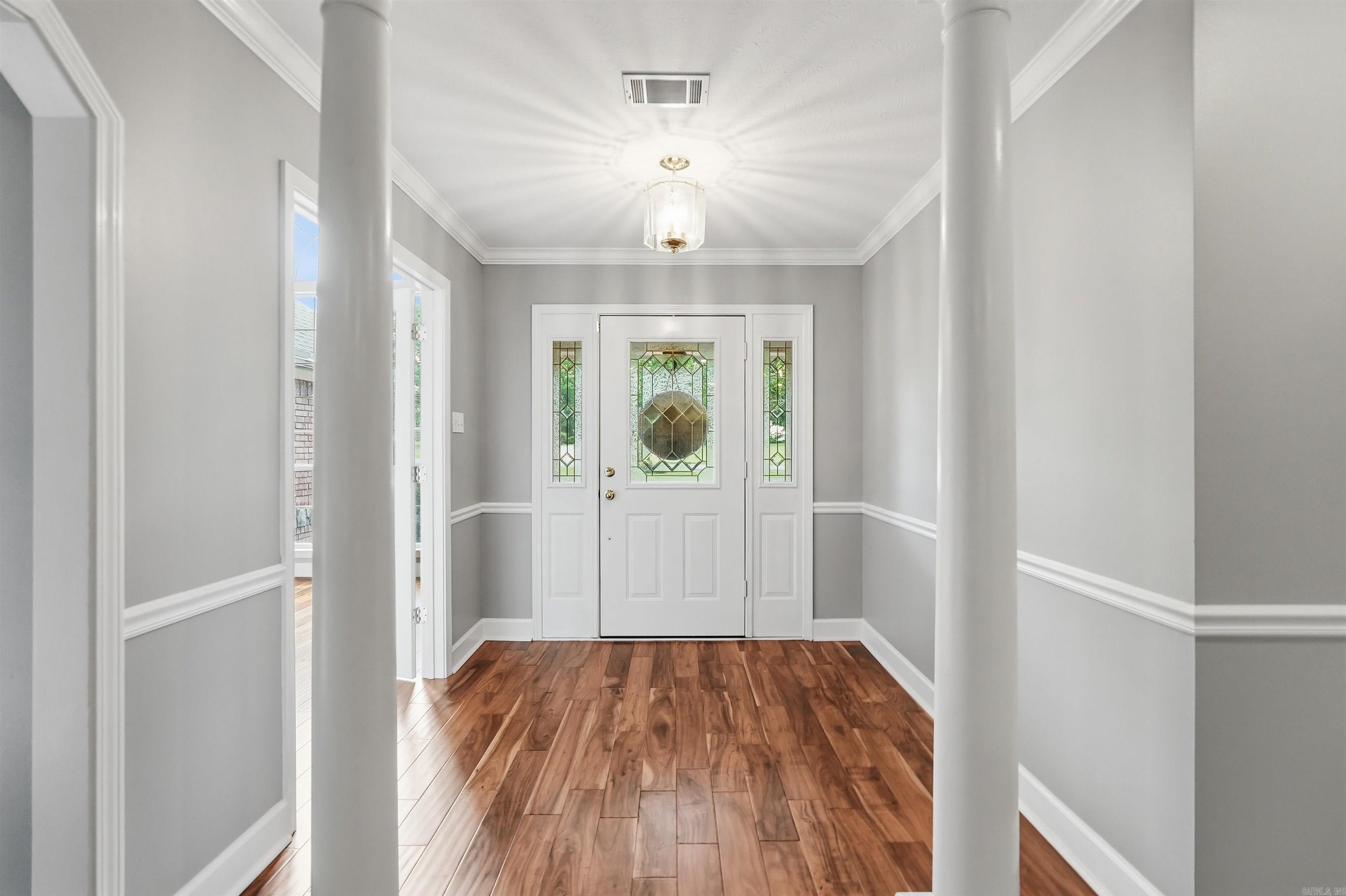 8 Scenic Point Property Photo 6