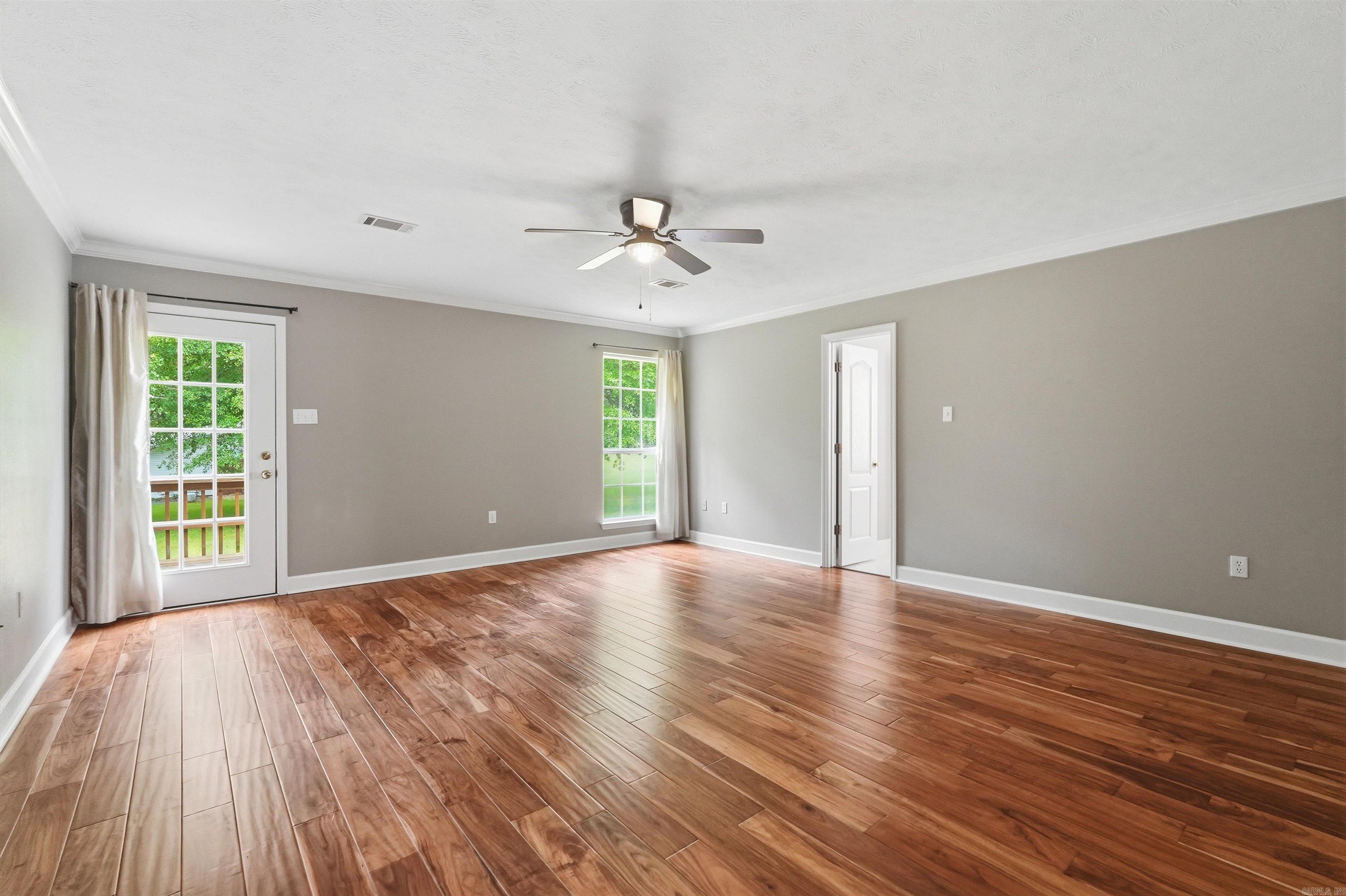 8 Scenic Point Property Photo 21