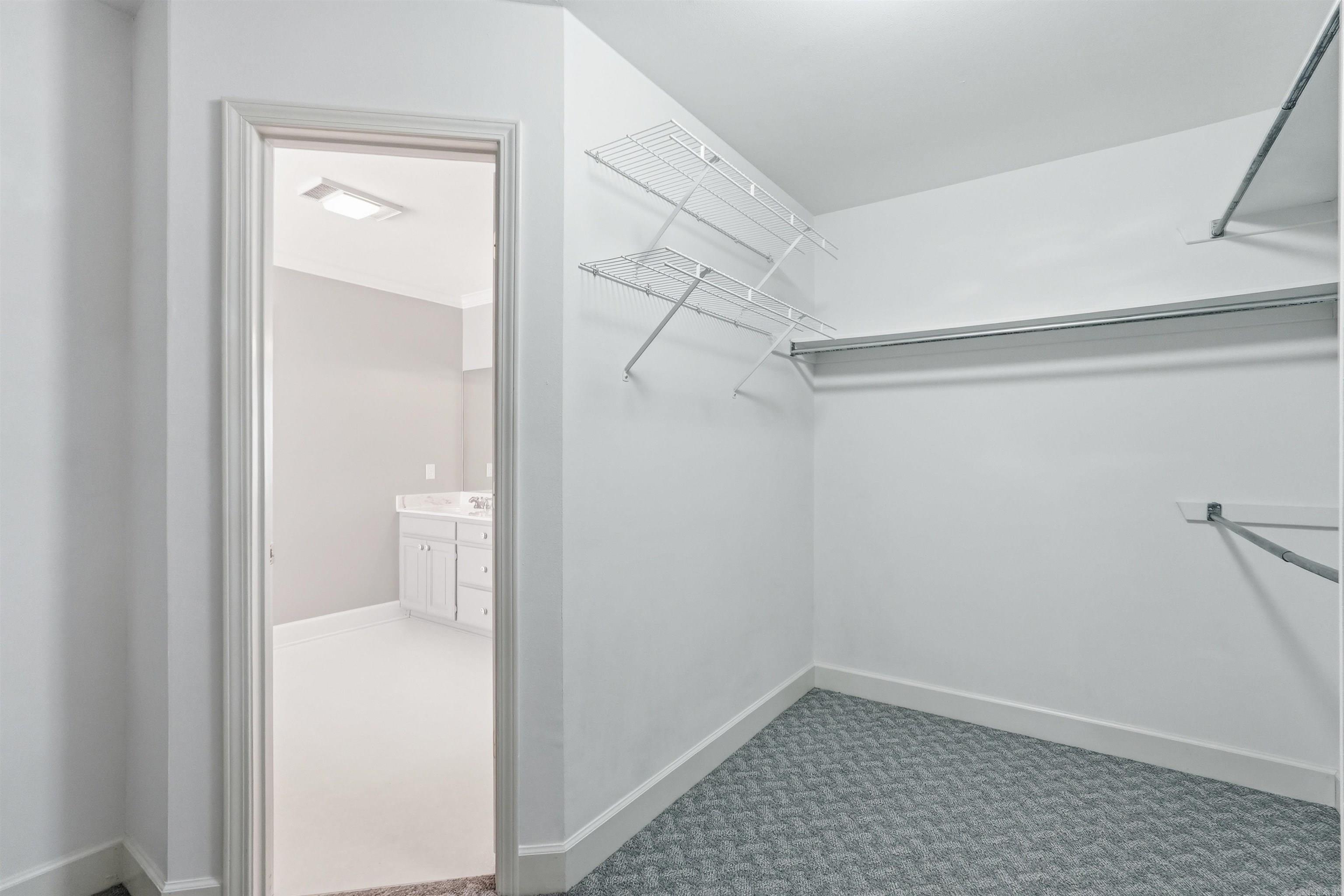 8 Scenic Point Property Photo 25