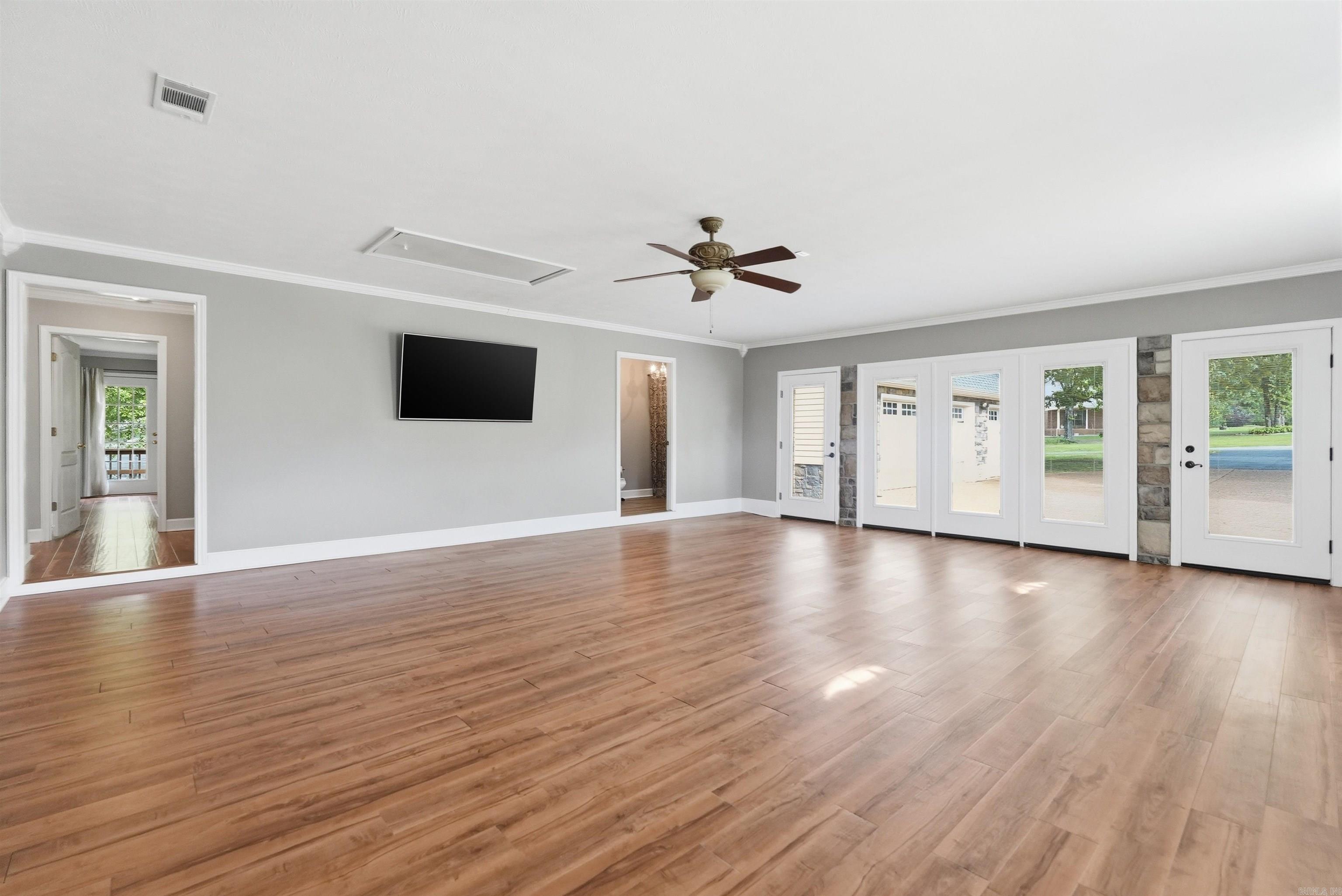 8 Scenic Point Property Photo 34