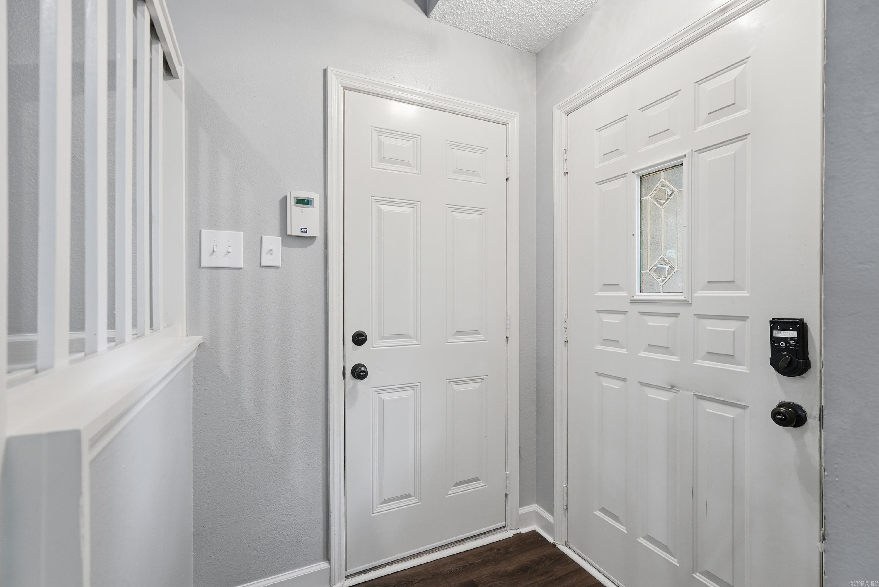7 Evert Court Property Photo 6