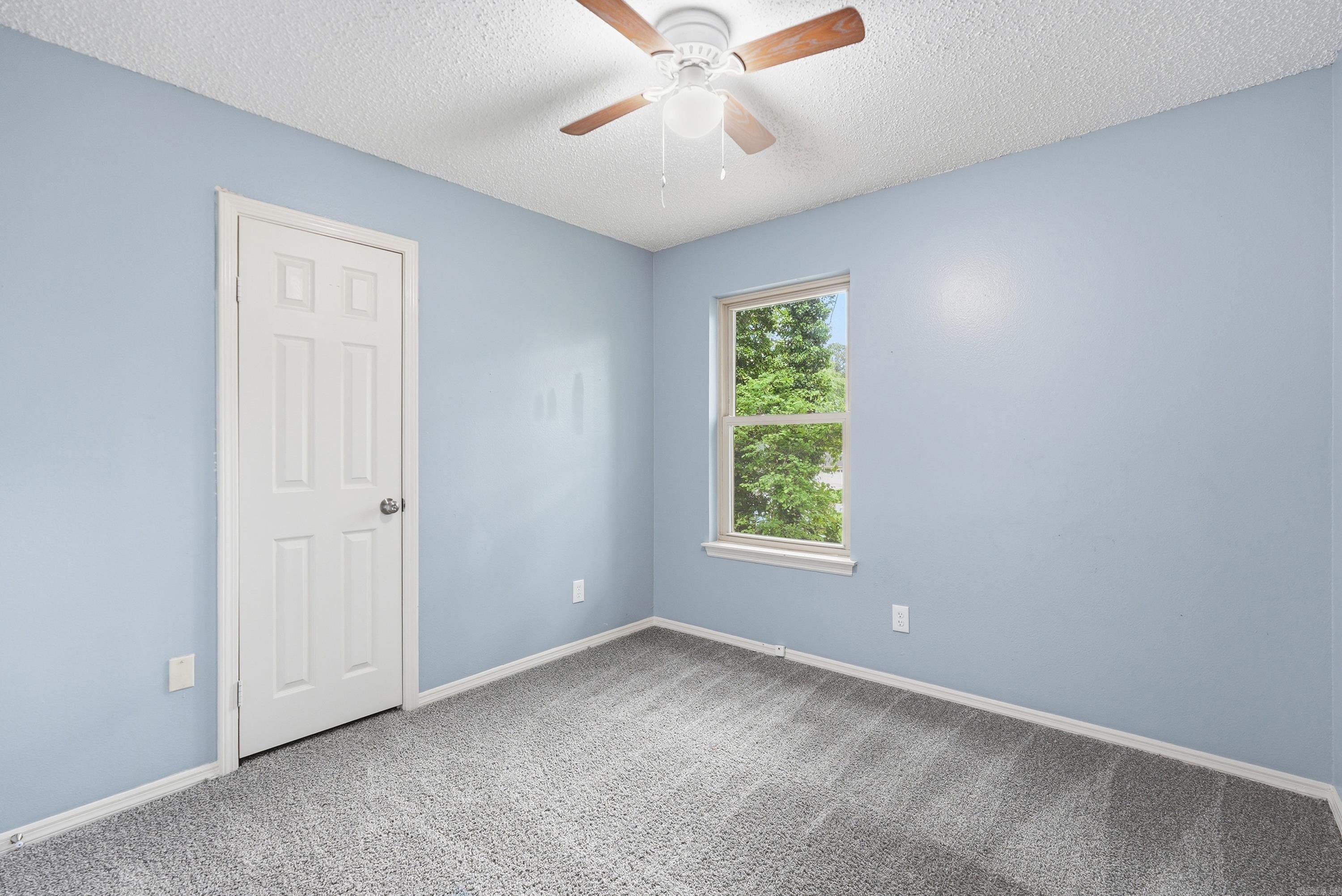 7 Evert Court Property Photo 24