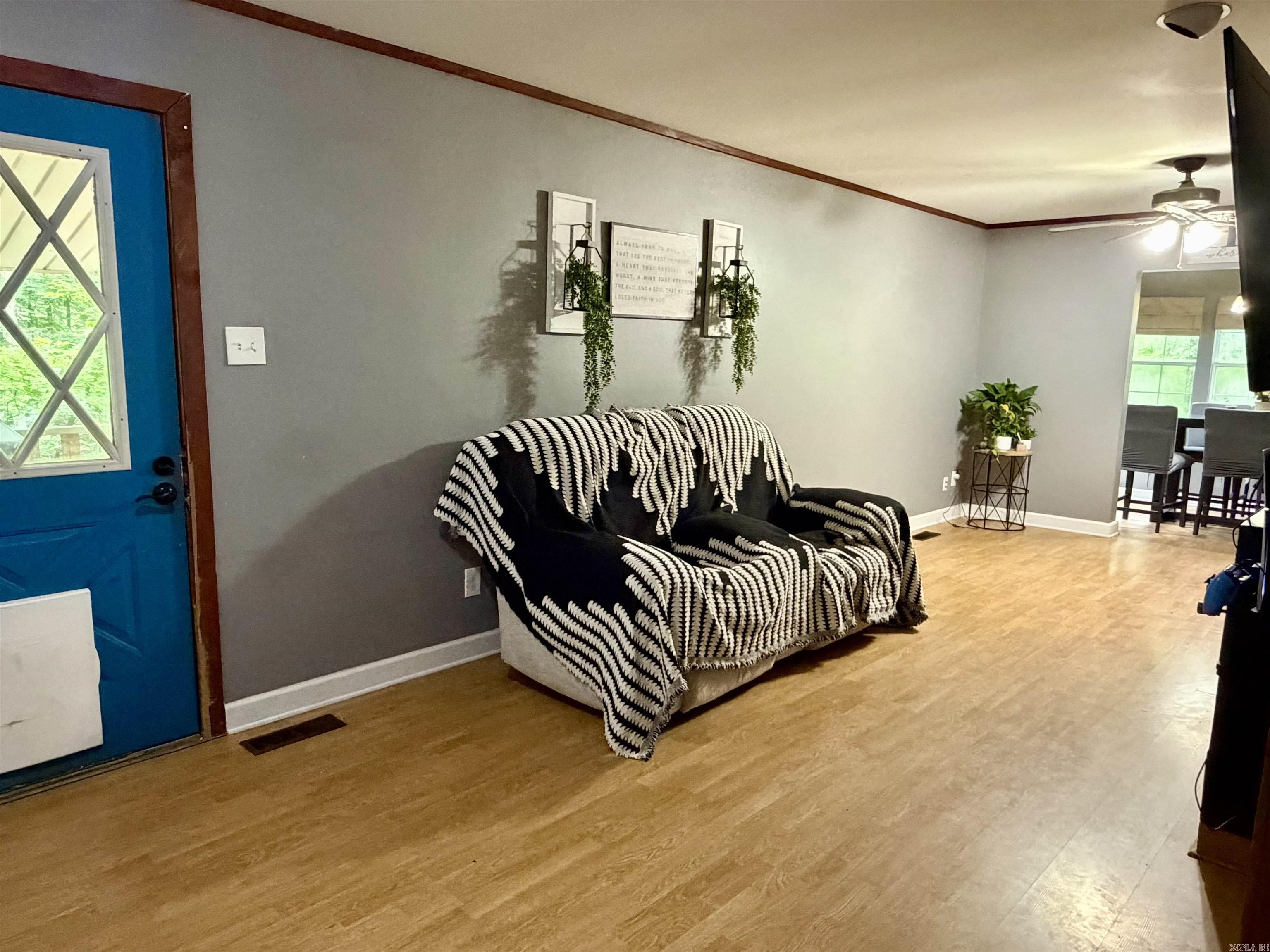 2215 Gwin Lane Property Photo 14