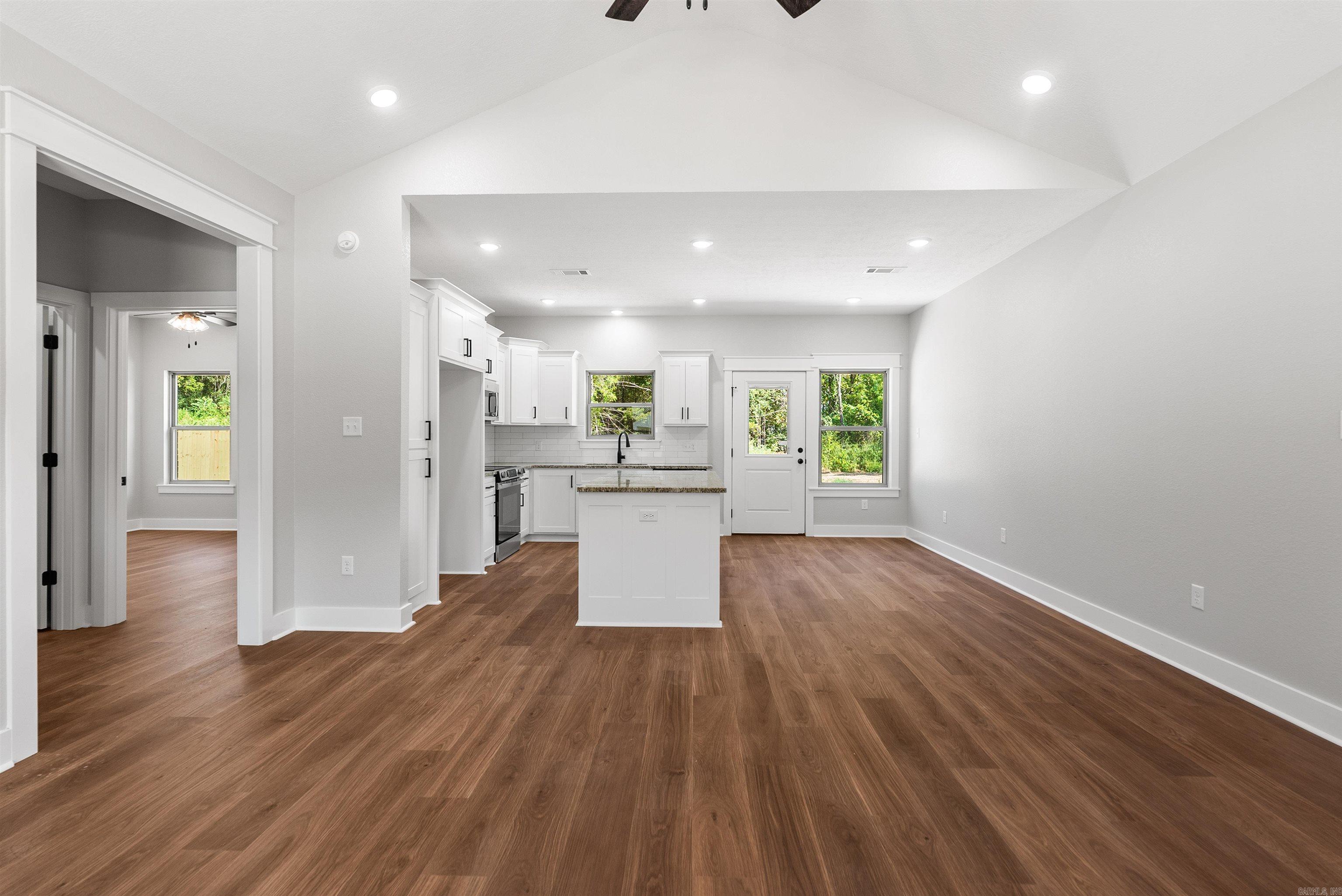 70 Turkey Roost Drive Property Photo 6