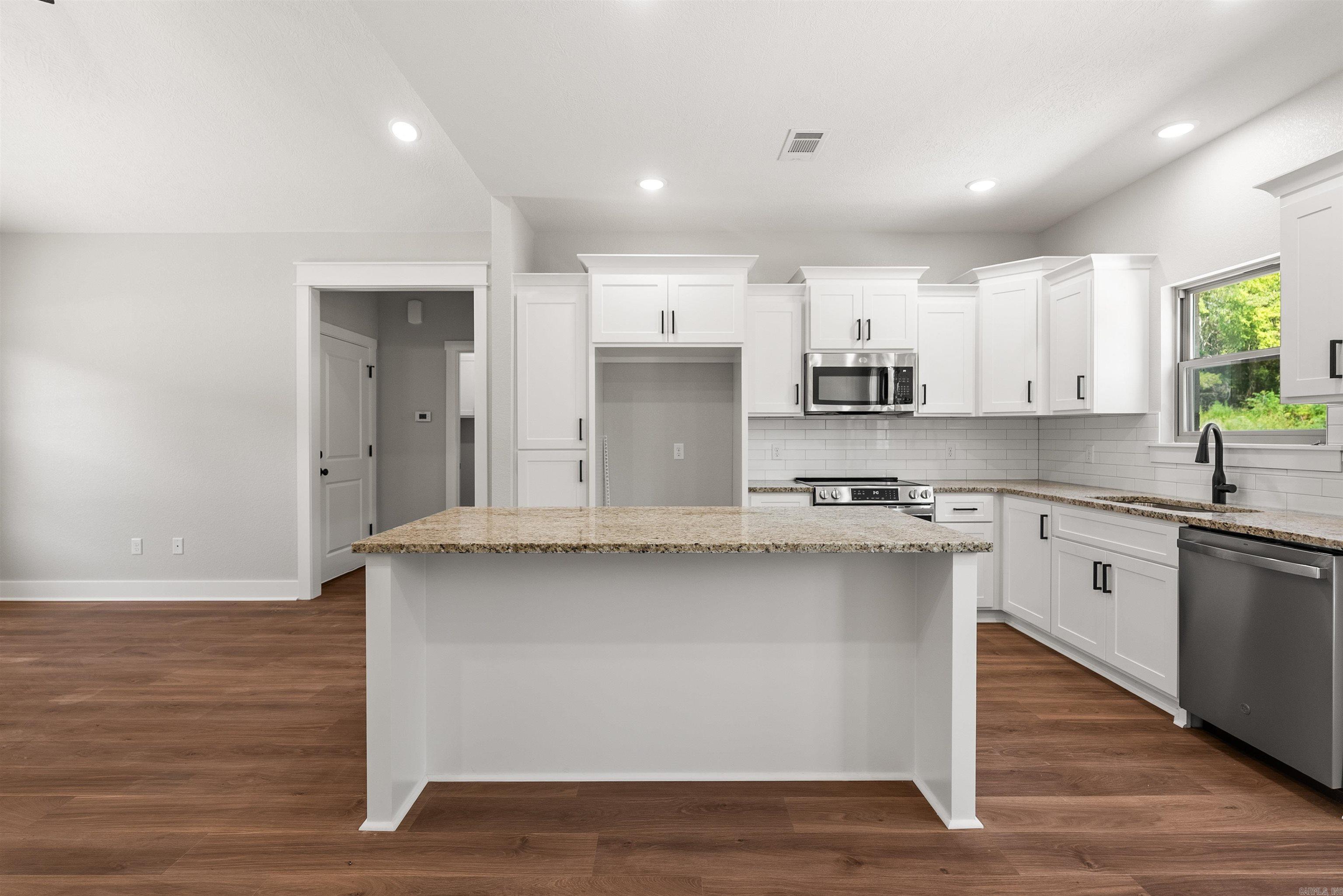 70 Turkey Roost Drive Property Photo 10