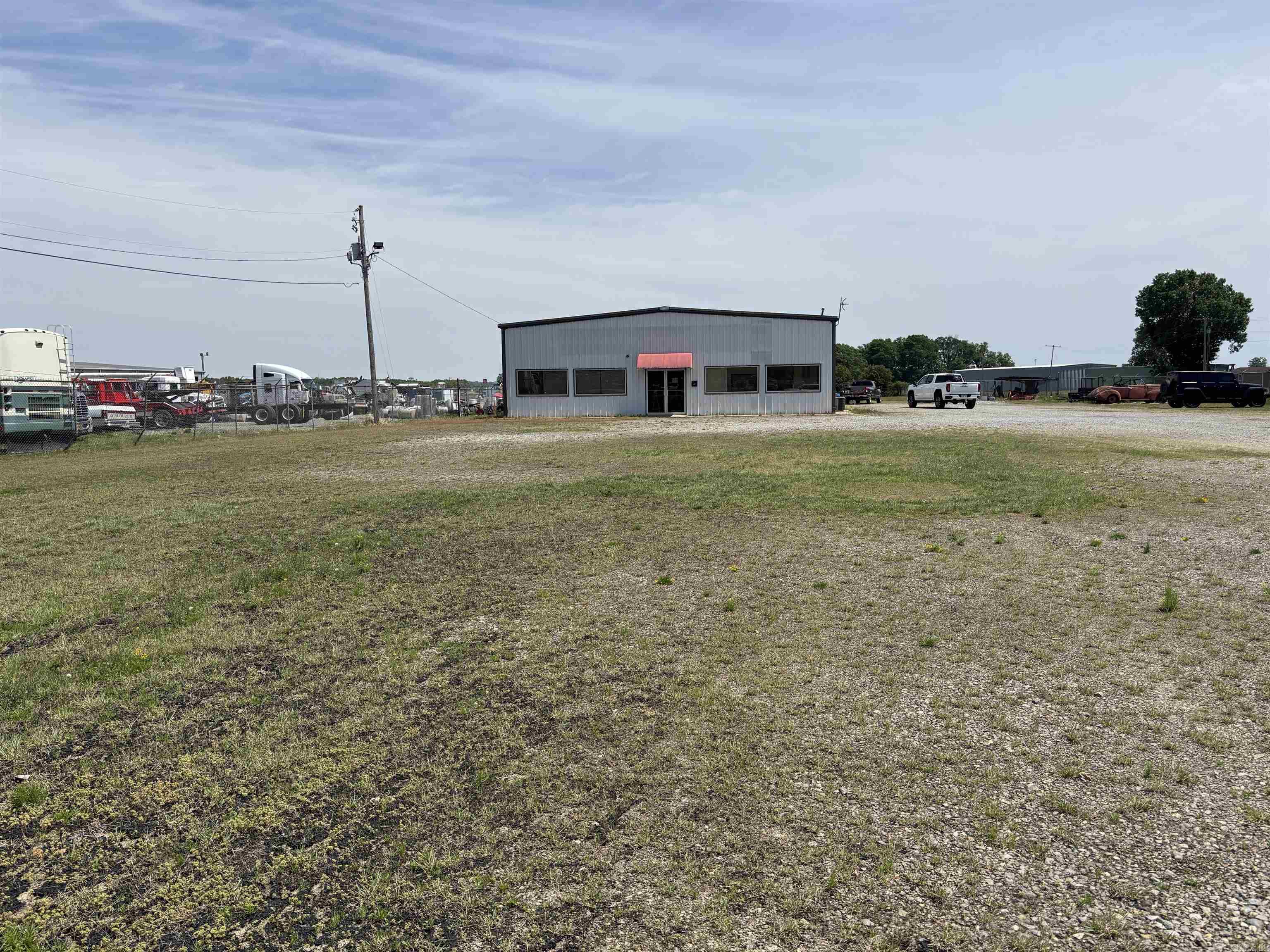 2008 S Benton Property Photo 1