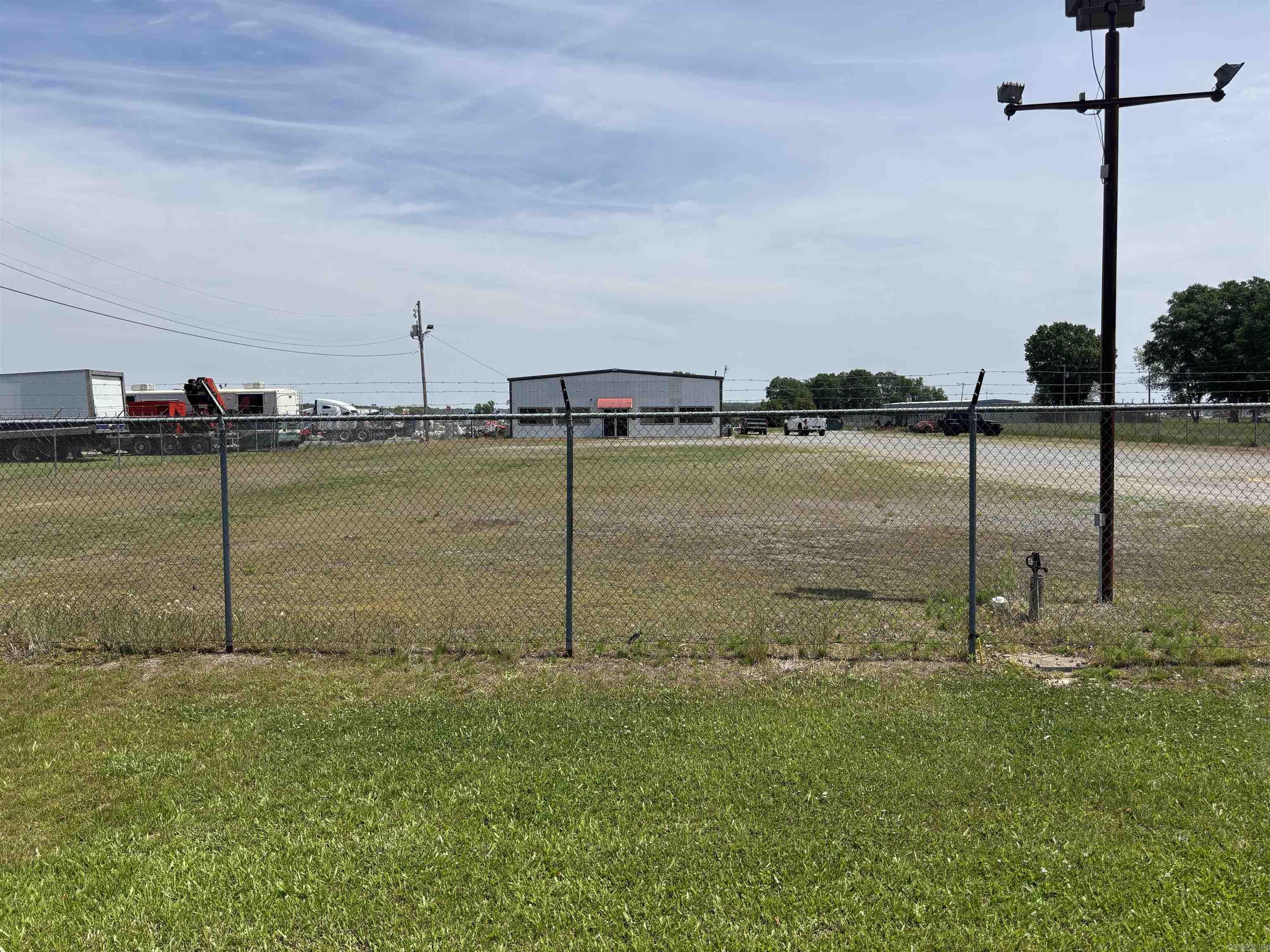 2008 S Benton Property Photo 2