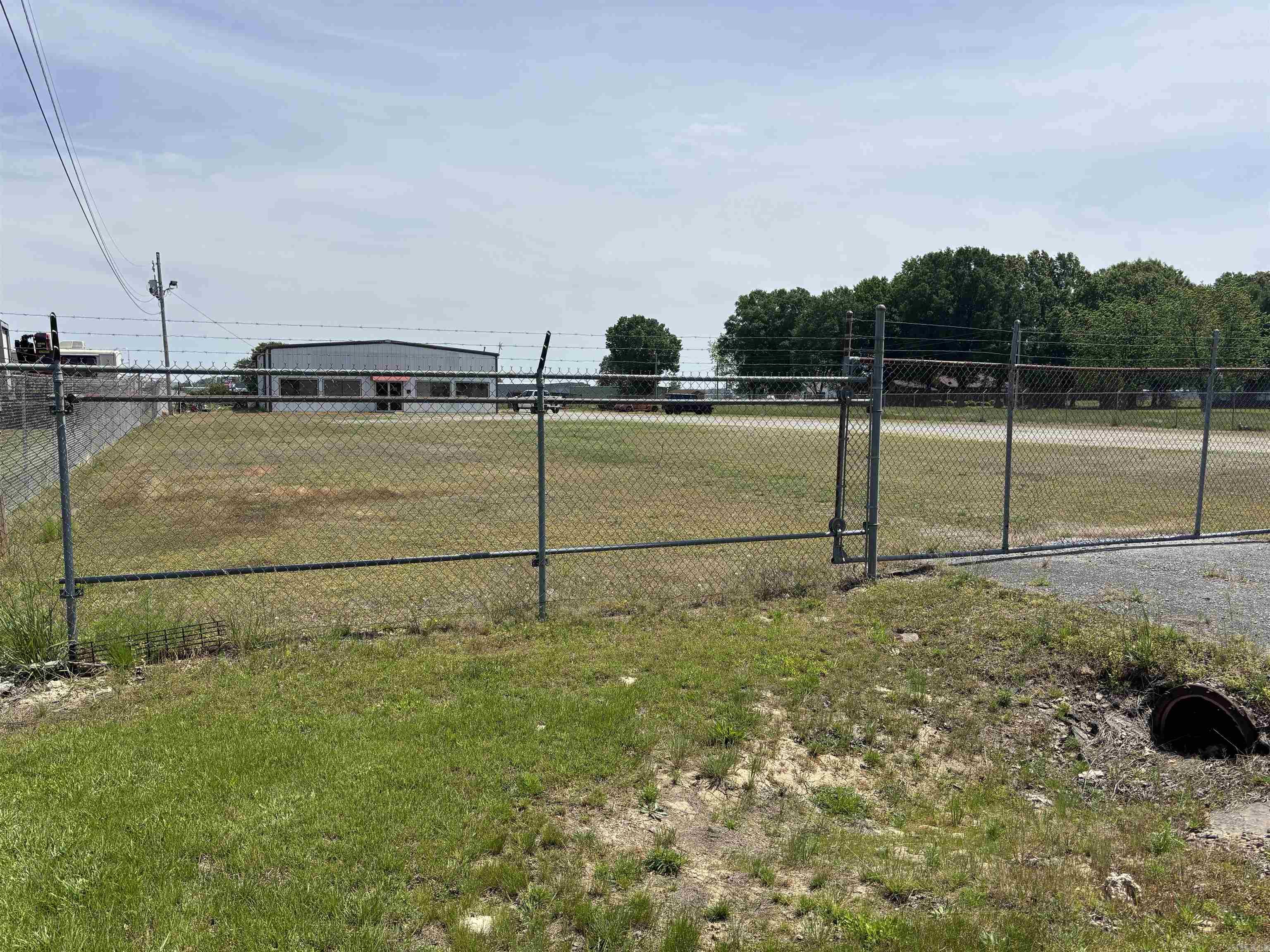 2008 S Benton Property Photo 3