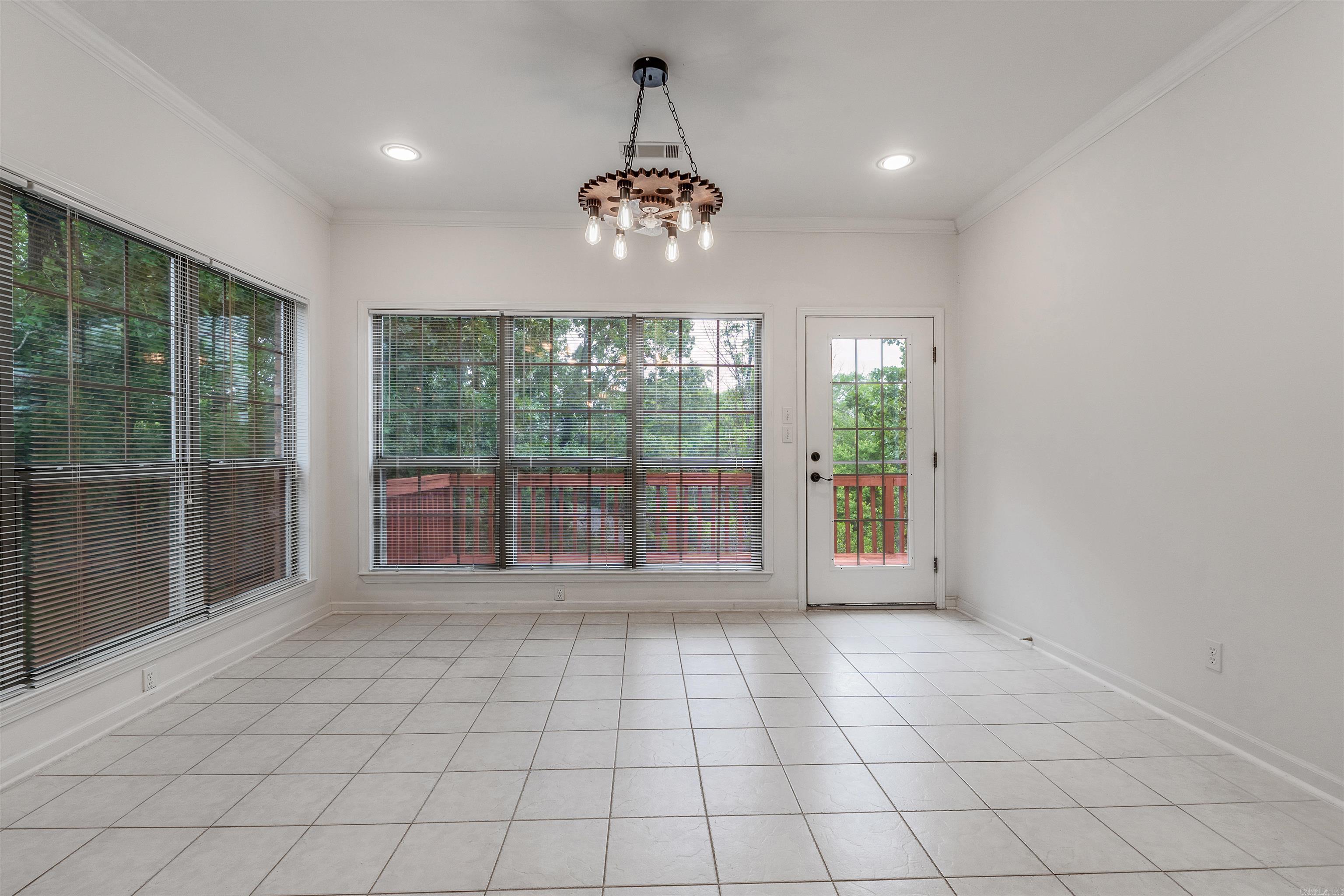 112 Miramar Drive Property Photo 9