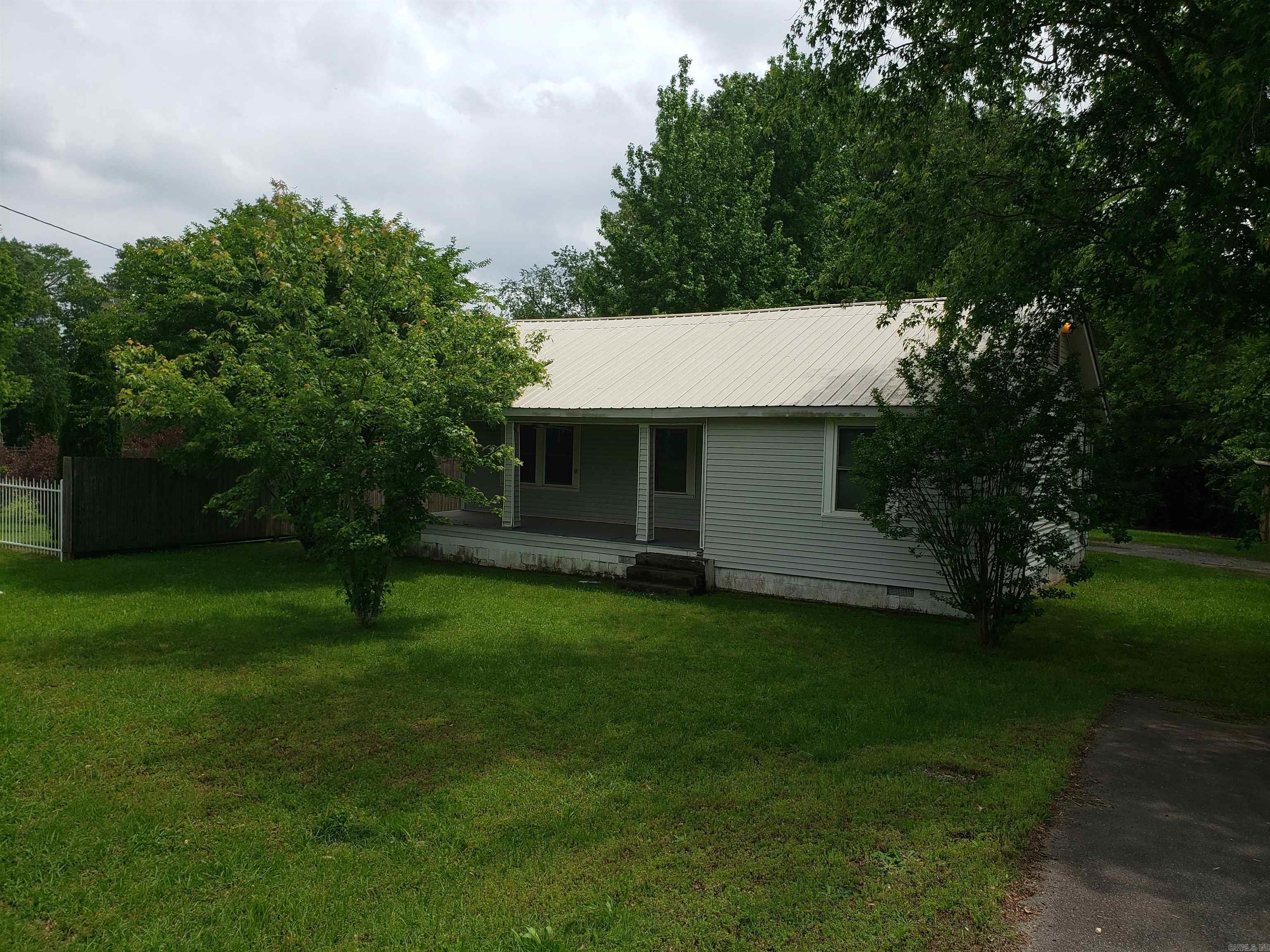 10811 Stagecoach Road Property Photo 1