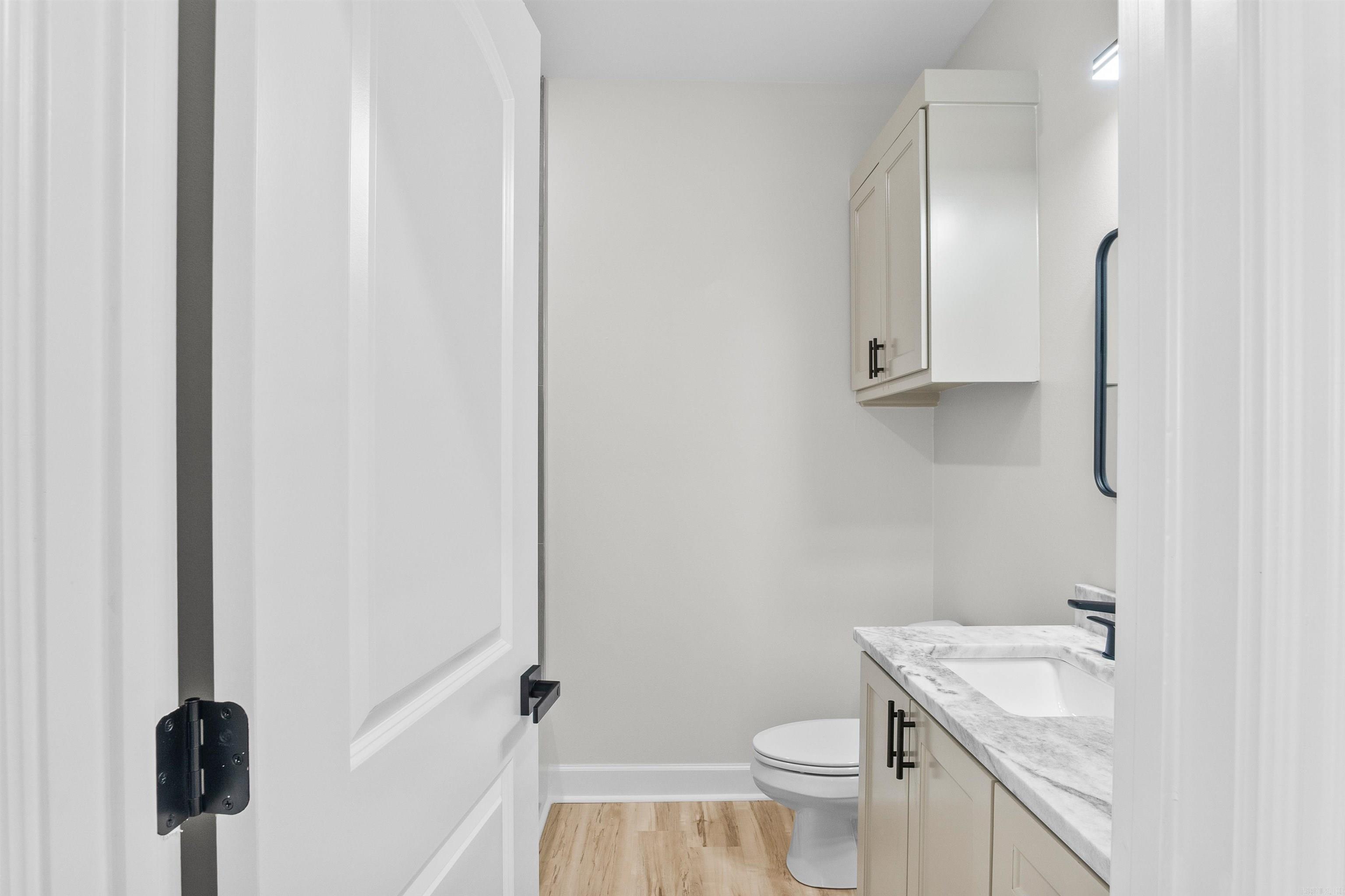 524 Madeleine Circle Property Photo 34