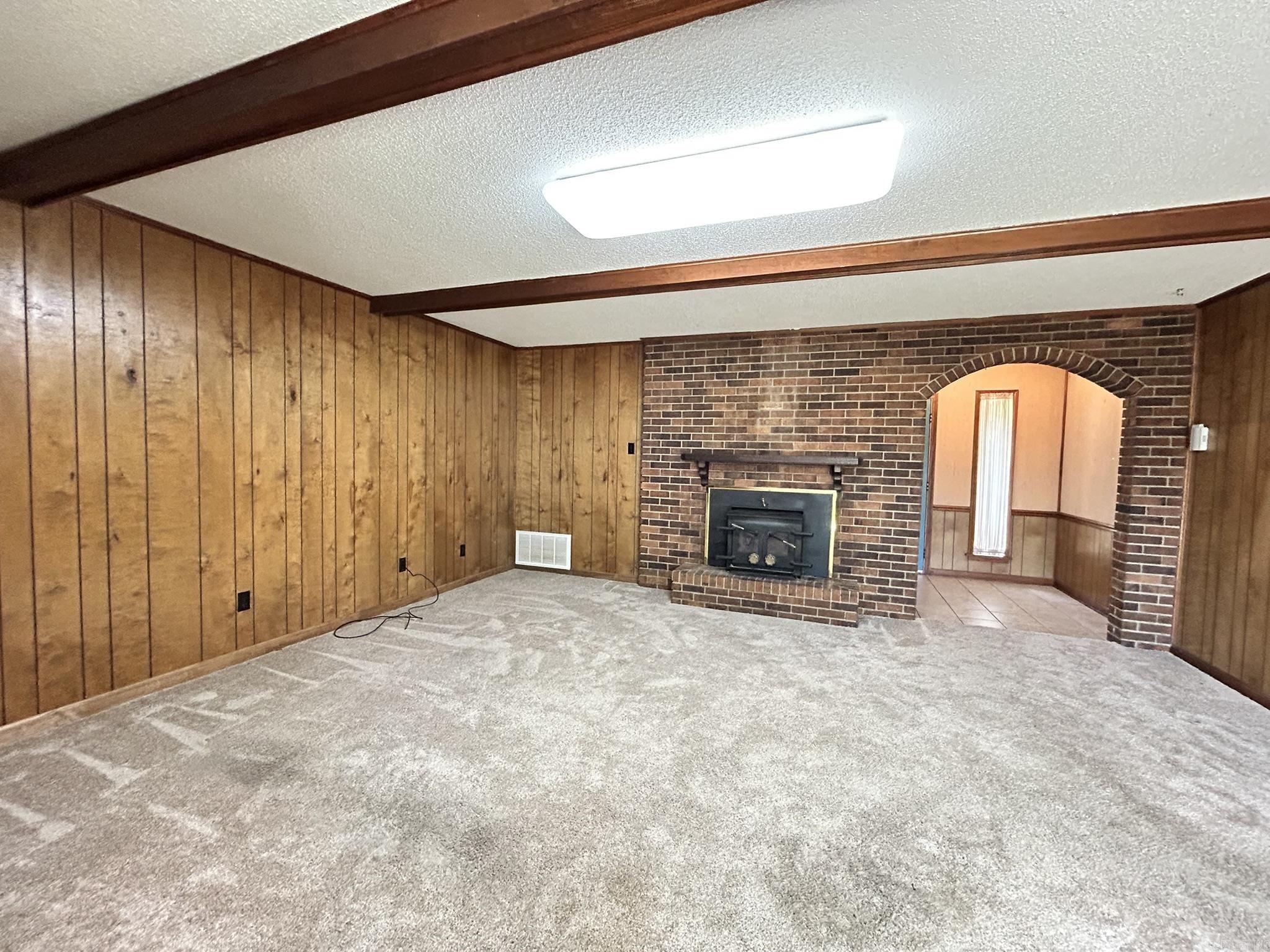 1405 Silver Fox Property Photo 4