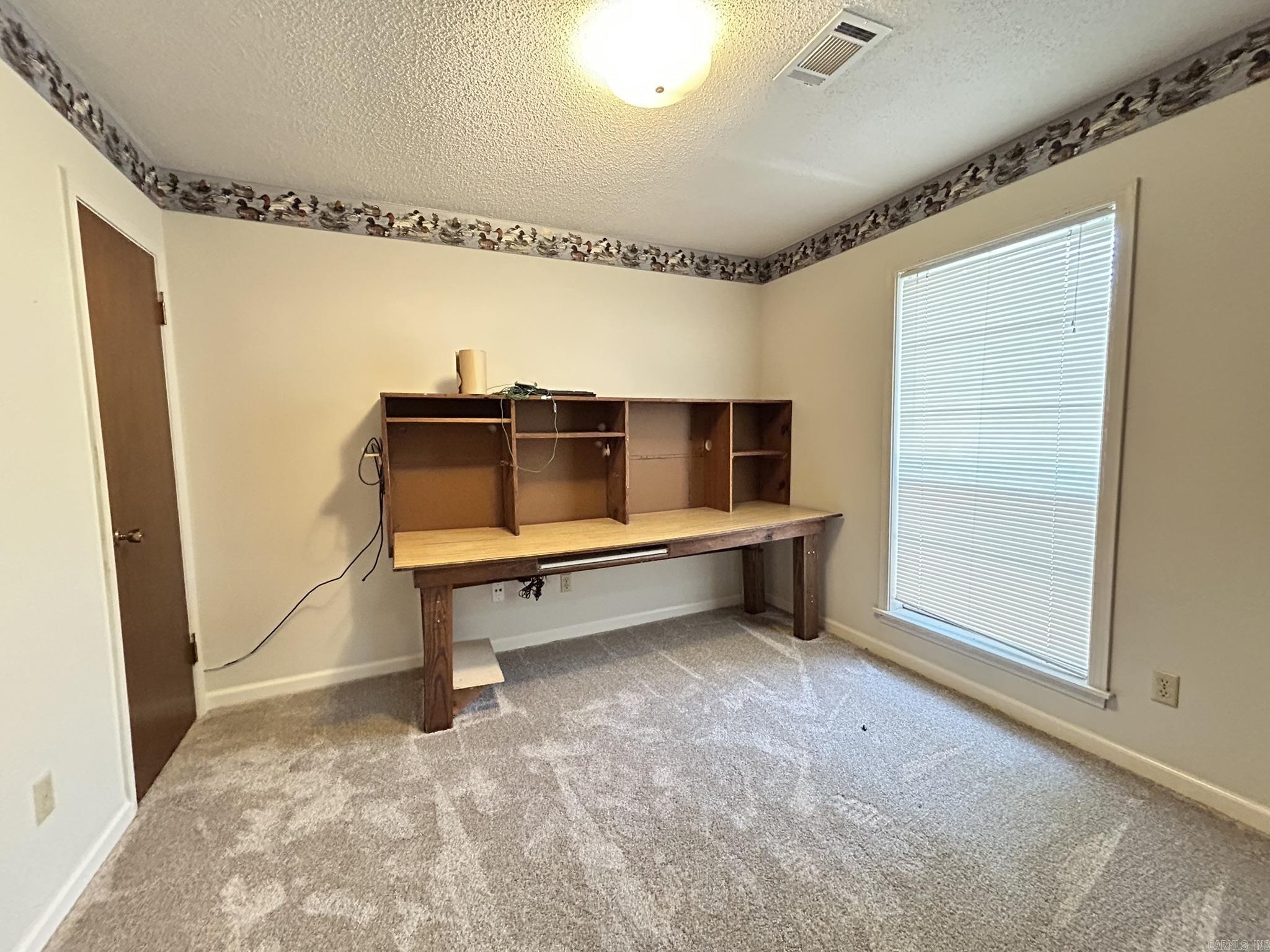 1405 Silver Fox Property Photo 13