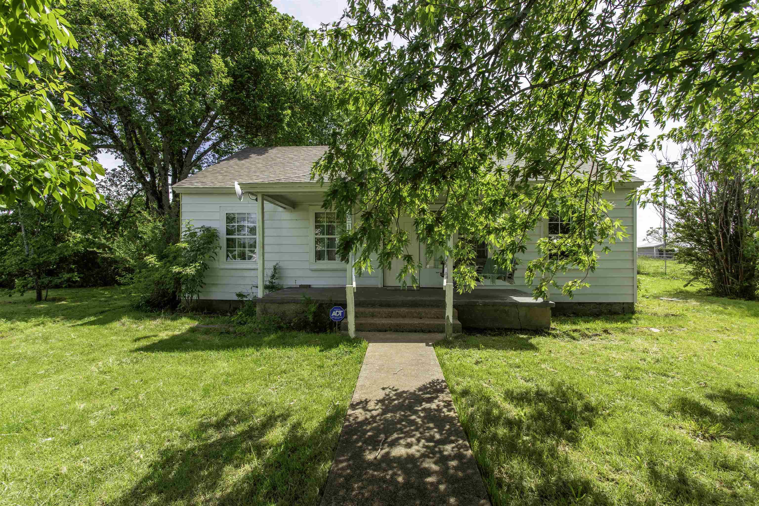 101 2nd Street Property Photo 4