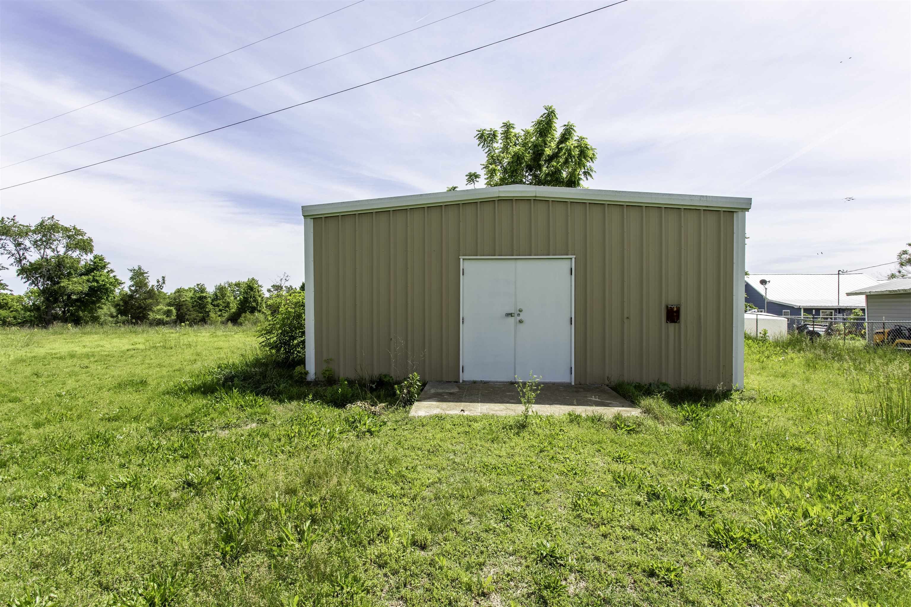101 2nd Street Property Photo 5