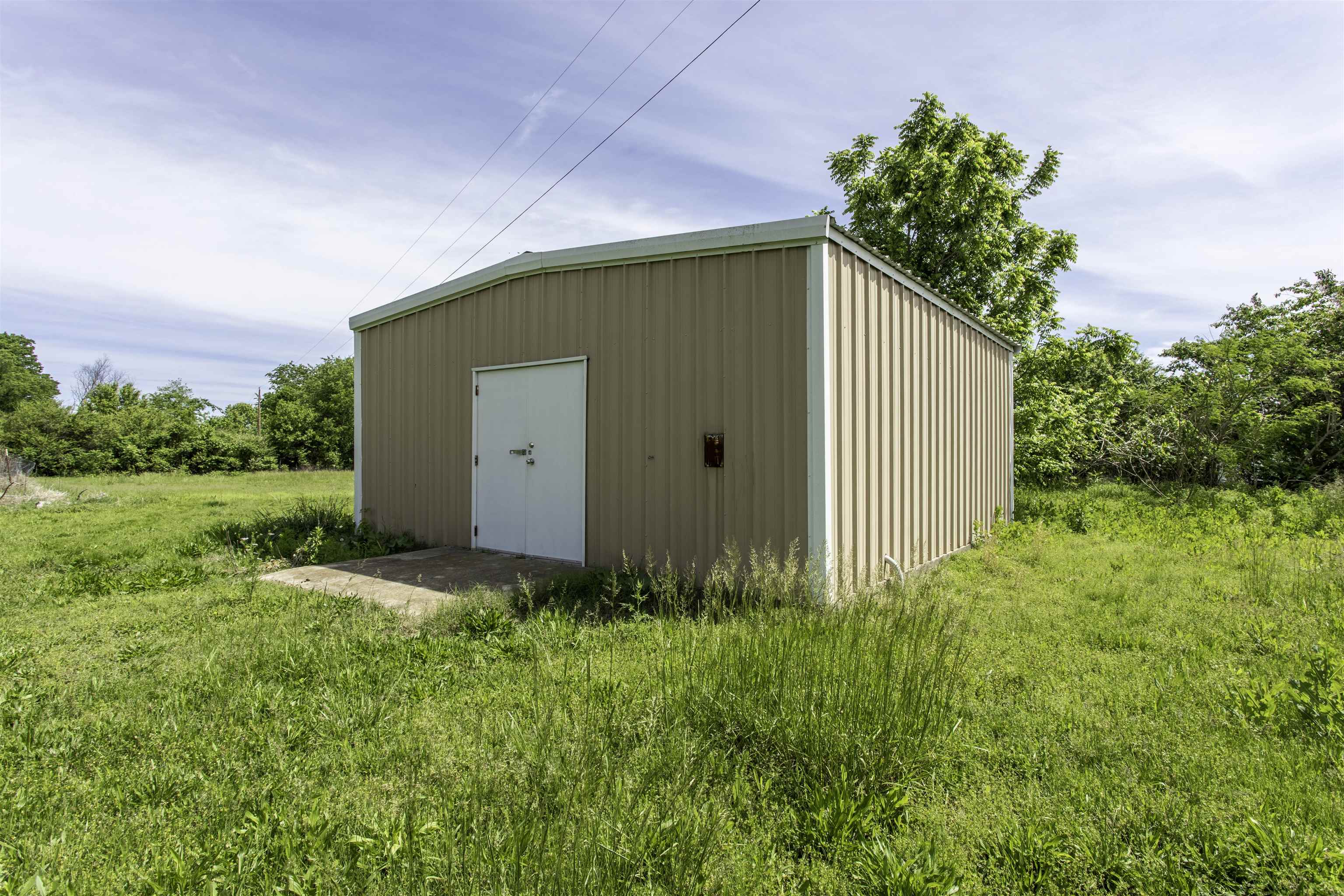 101 2nd Street Property Photo 6