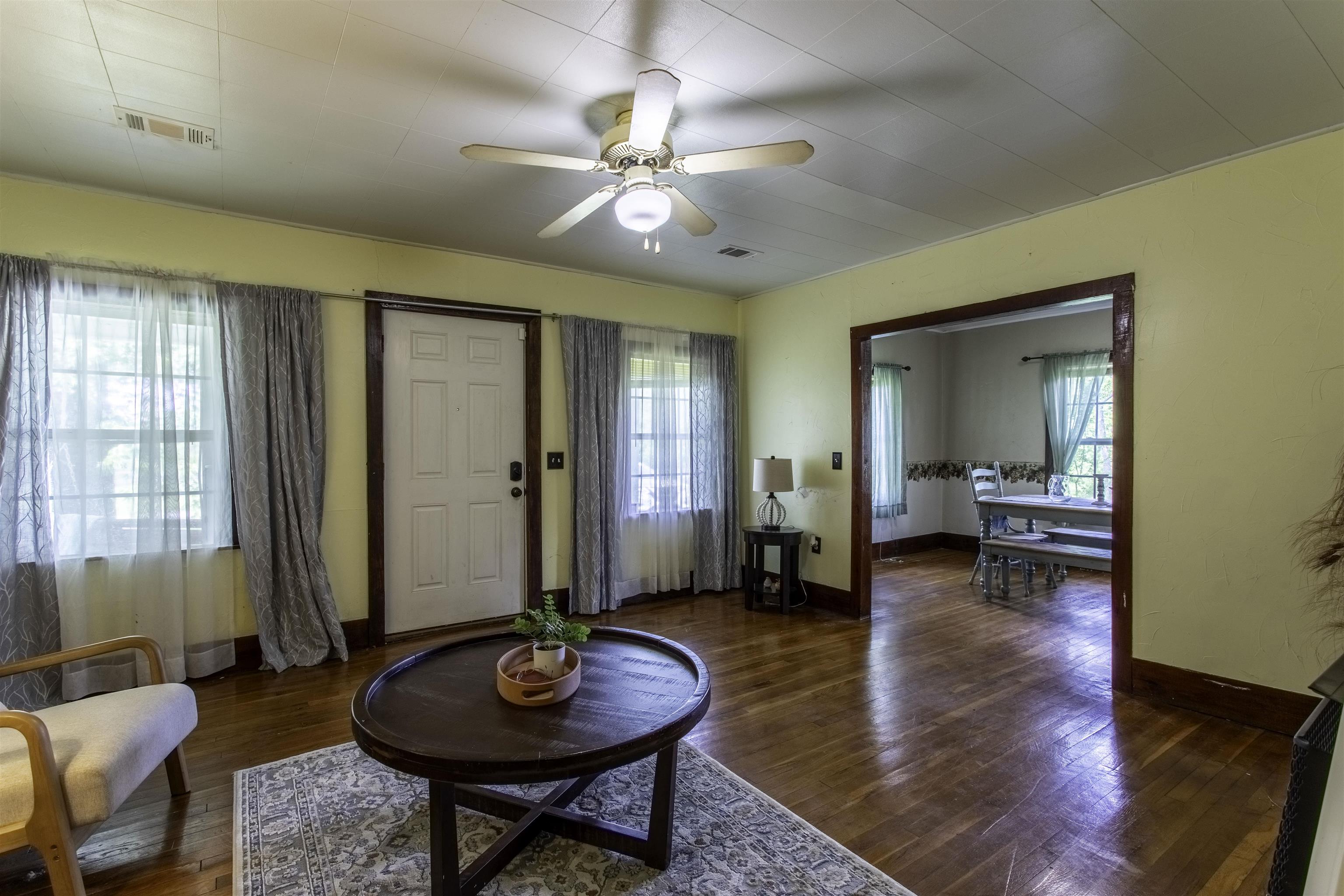 101 2nd Street Property Photo 11