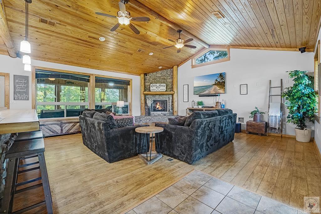 89 Kevins Crossing Property Photo 5