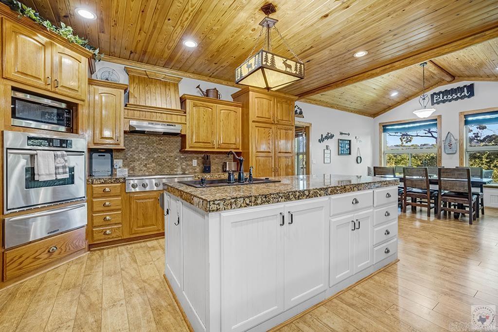 89 Kevins Crossing Property Photo 7