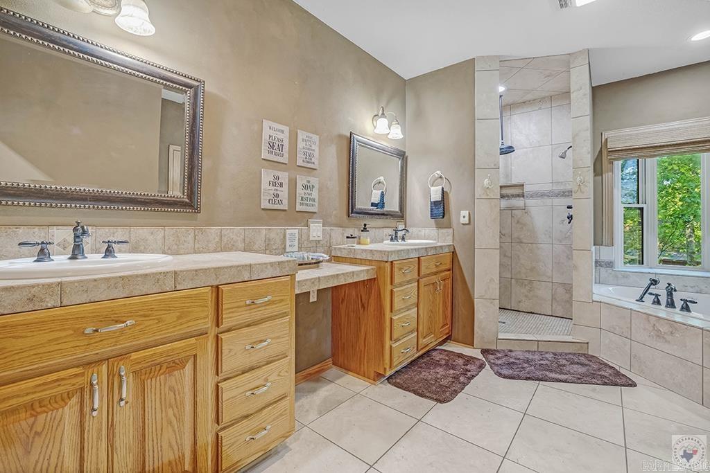 89 Kevins Crossing Property Photo 14