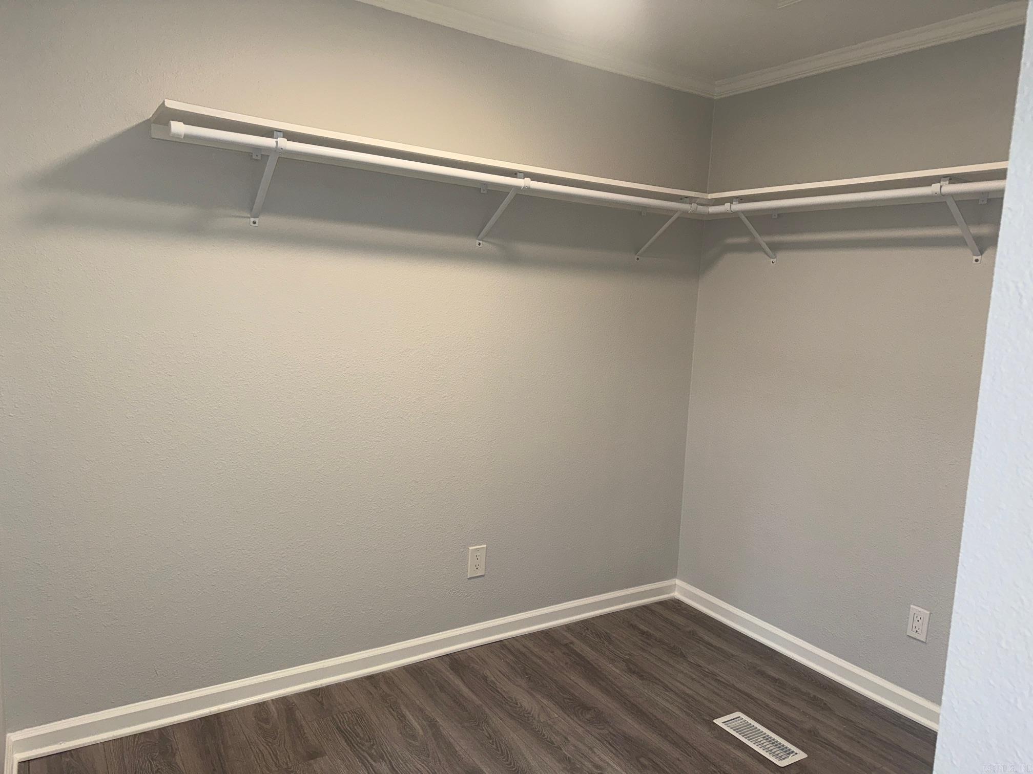 22035 Phillip Drive Property Photo 20