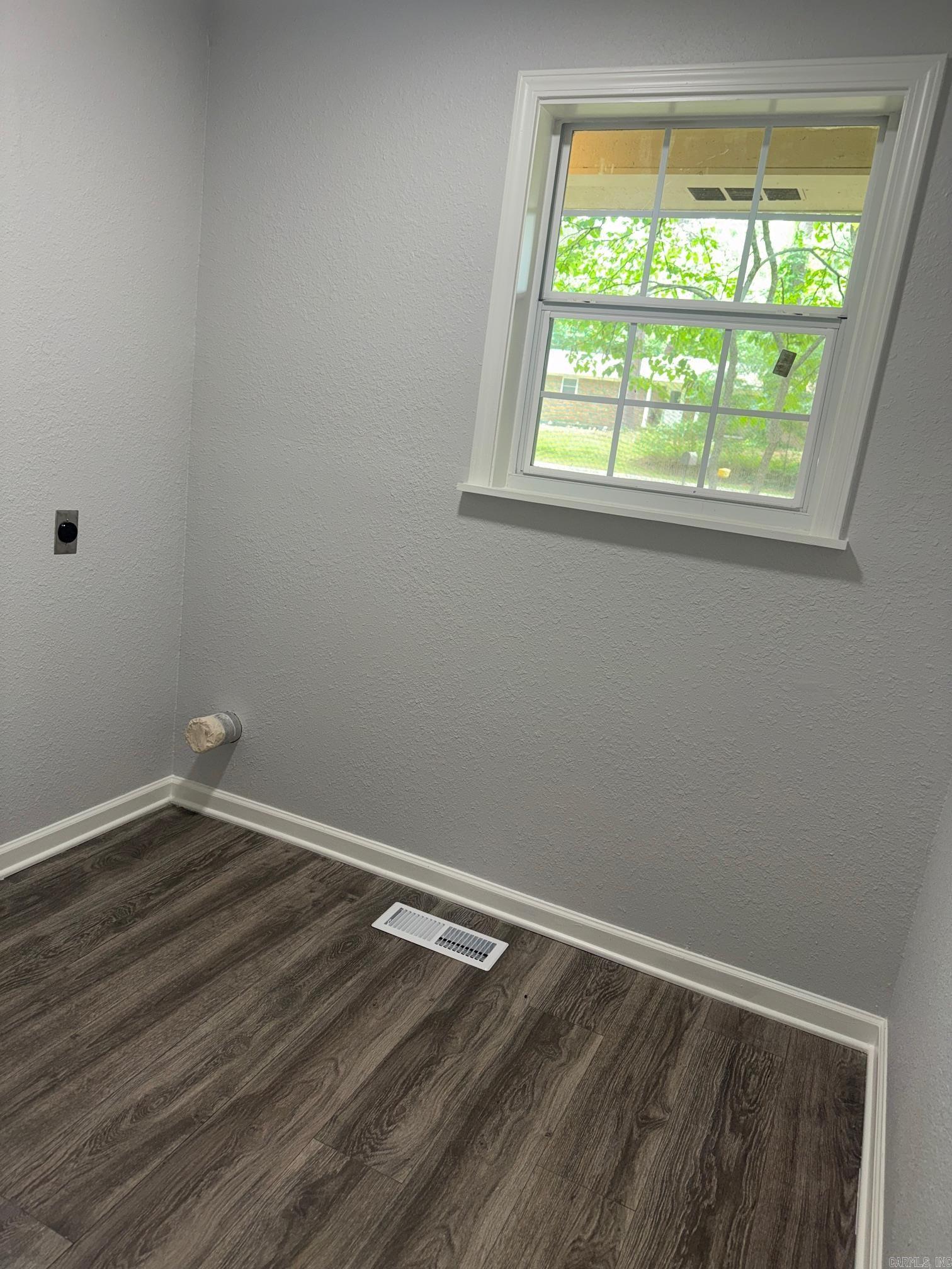 22035 Phillip Drive Property Photo 30