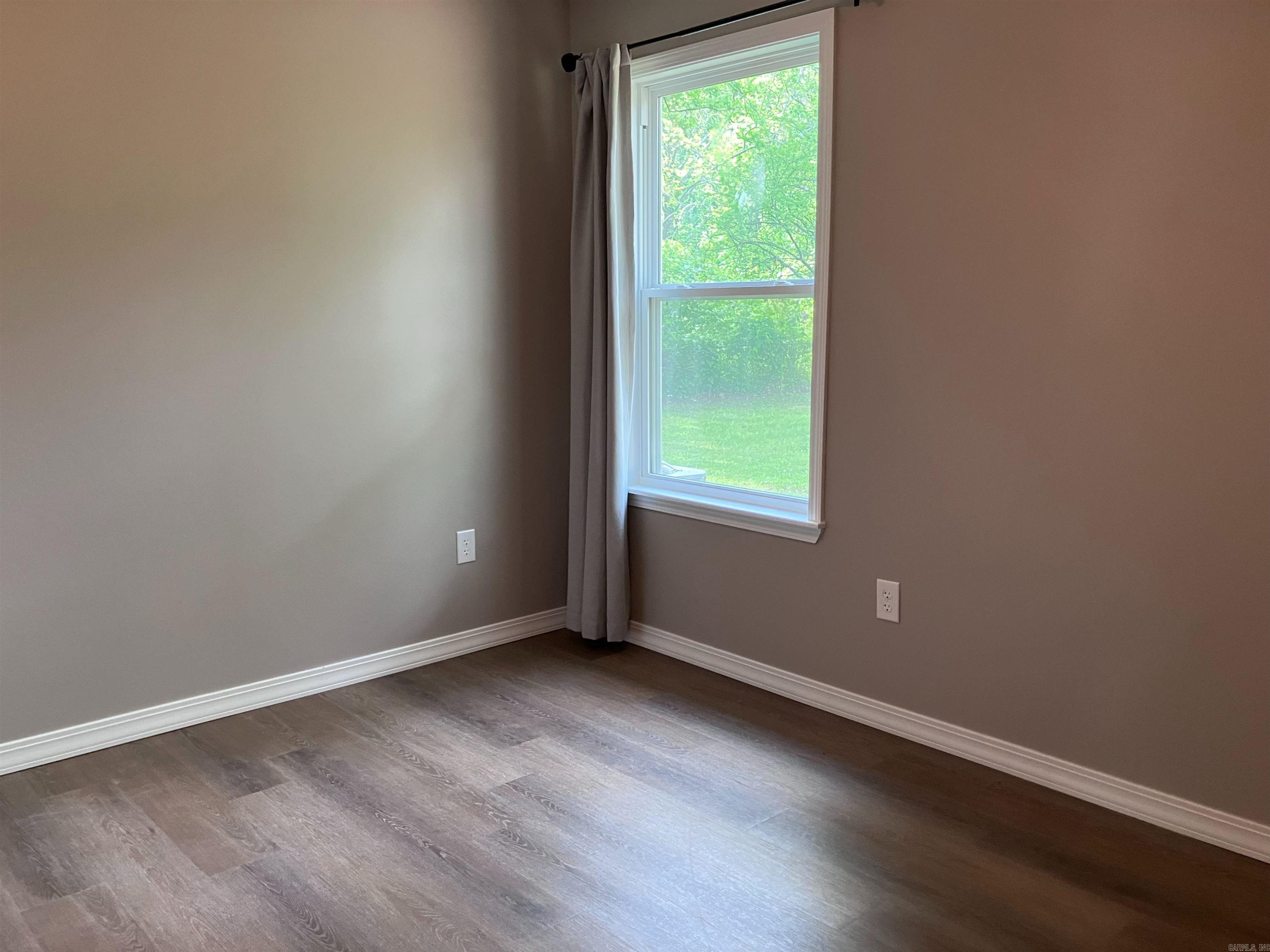 411 Park Street Property Photo 12