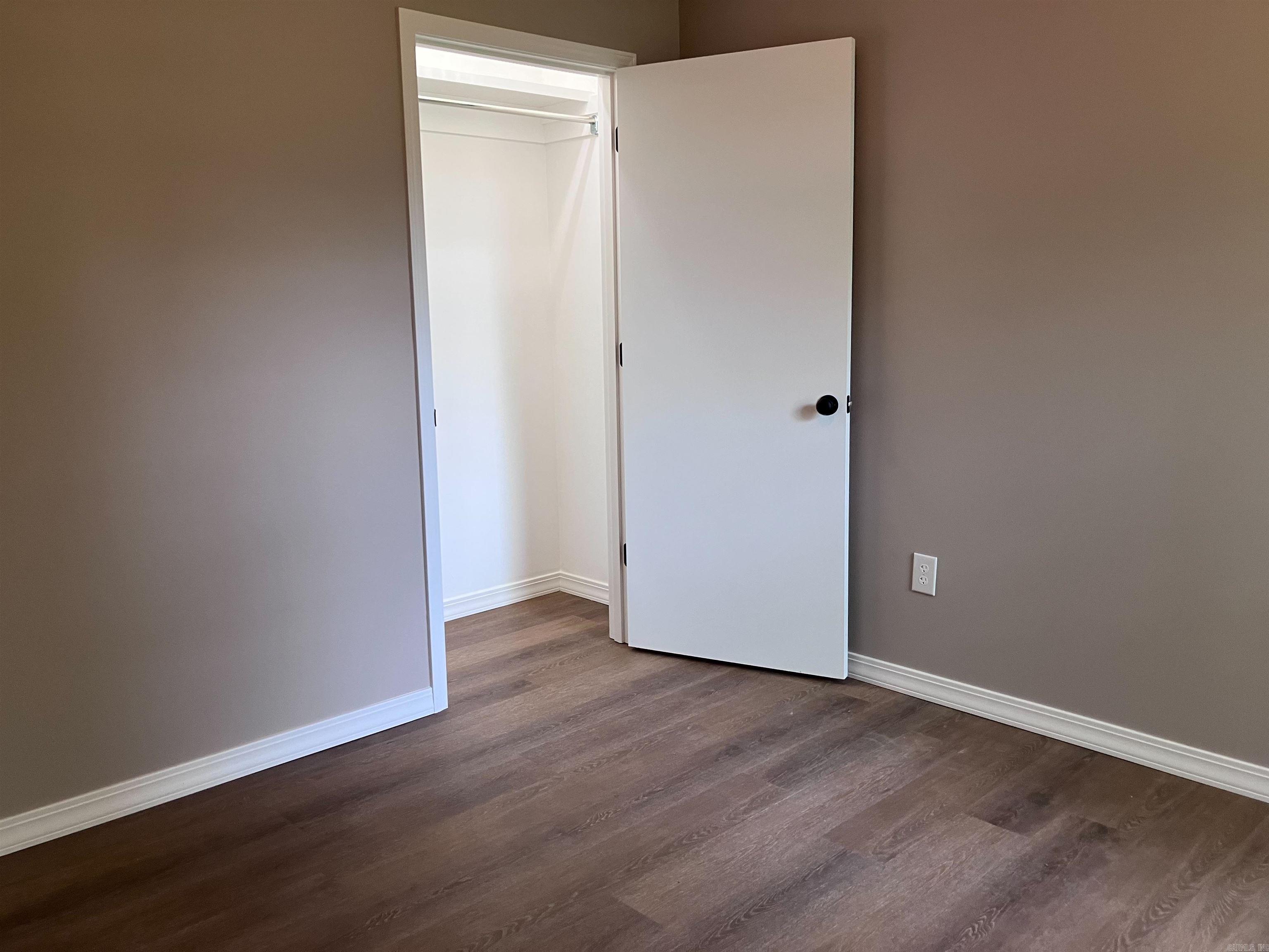 411 Park Street Property Photo 13