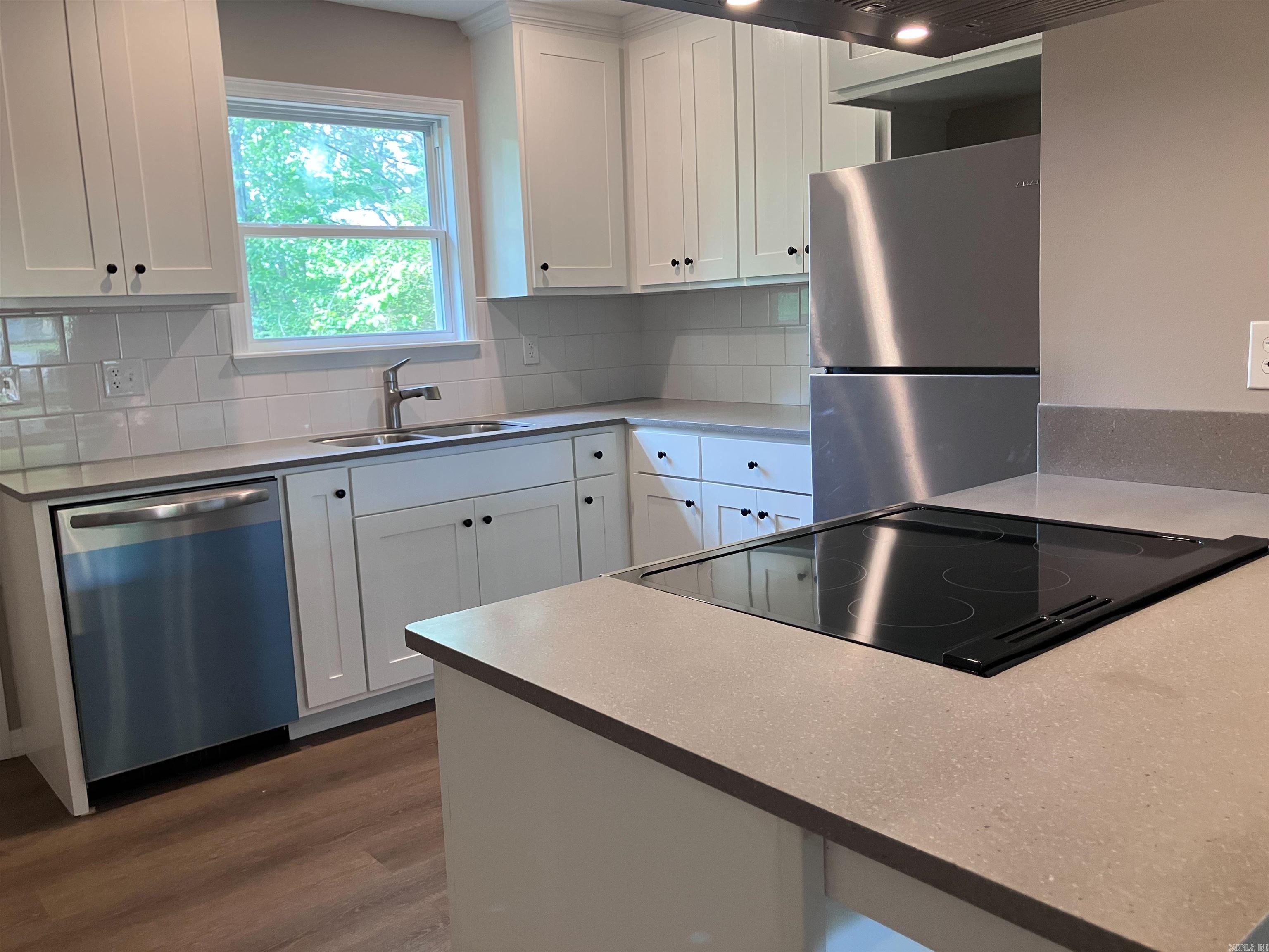 411 Park Street Property Photo 15