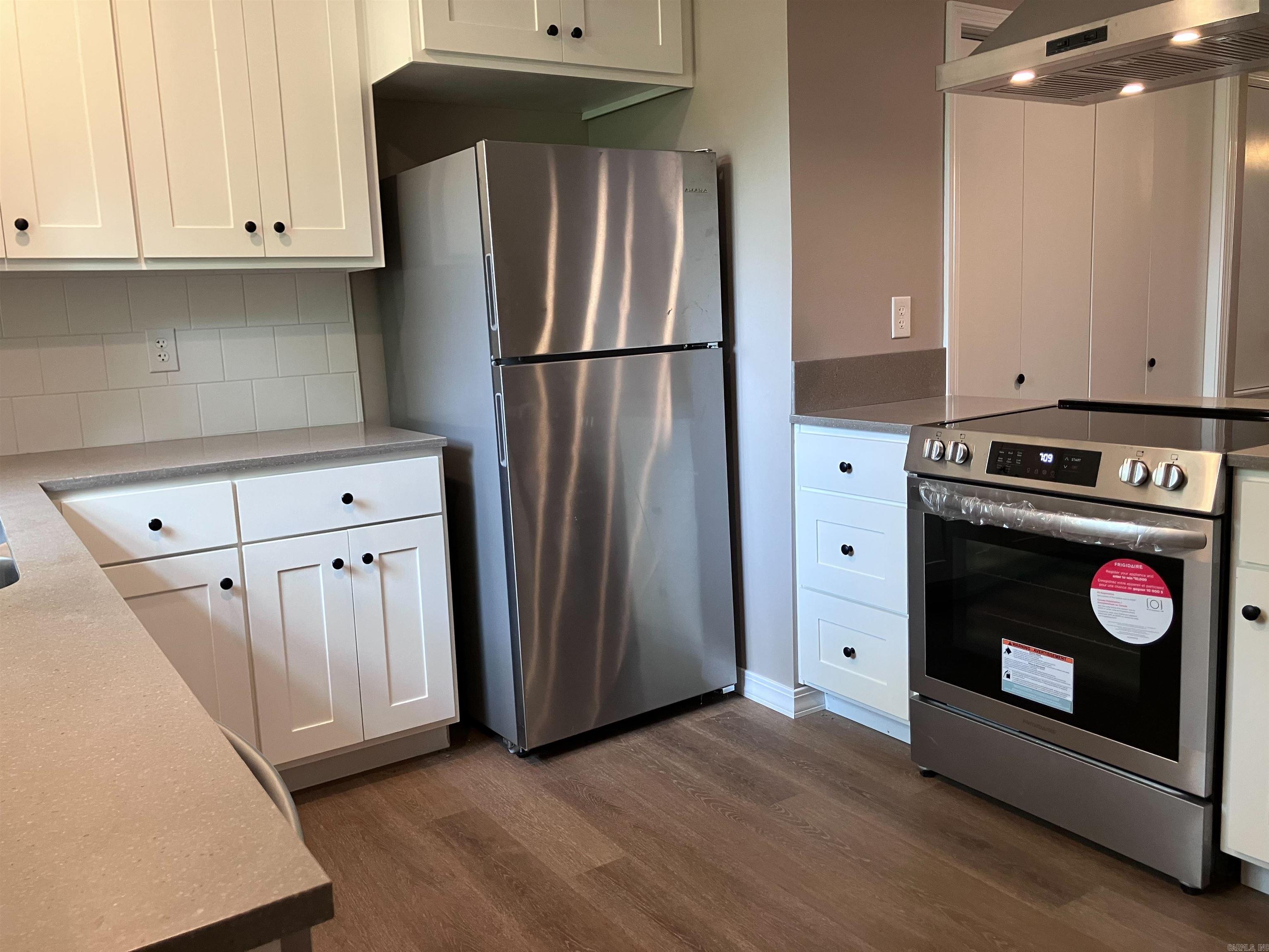 411 Park Street Property Photo 17