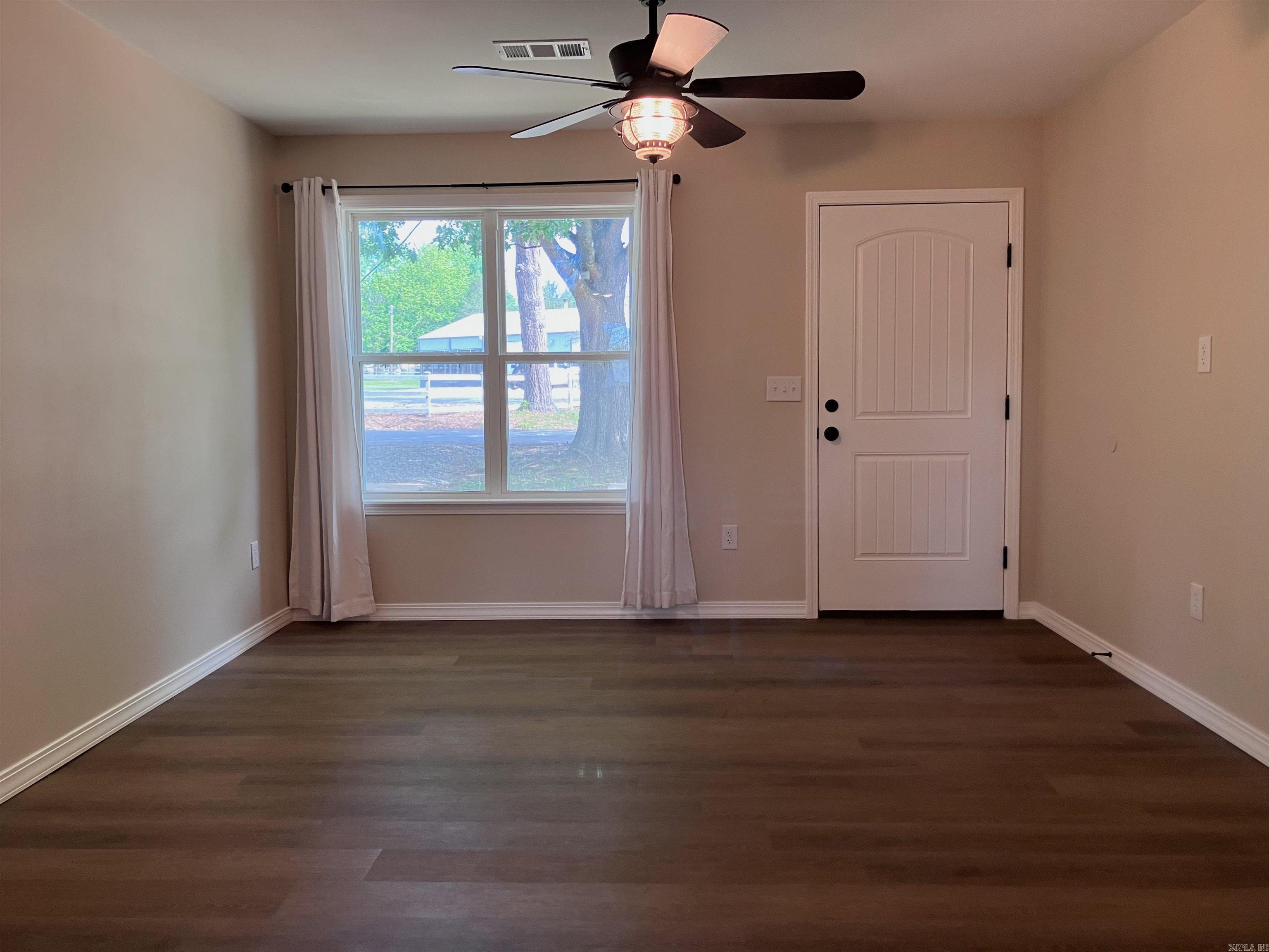 411 Park Street Property Photo 19