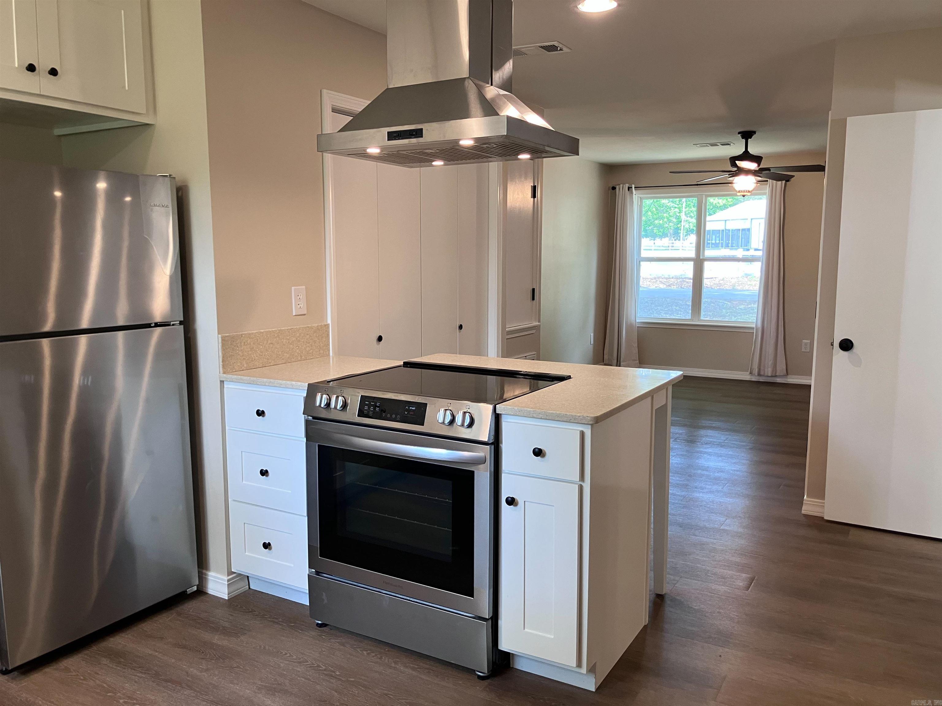 411 Park Street Property Photo 26