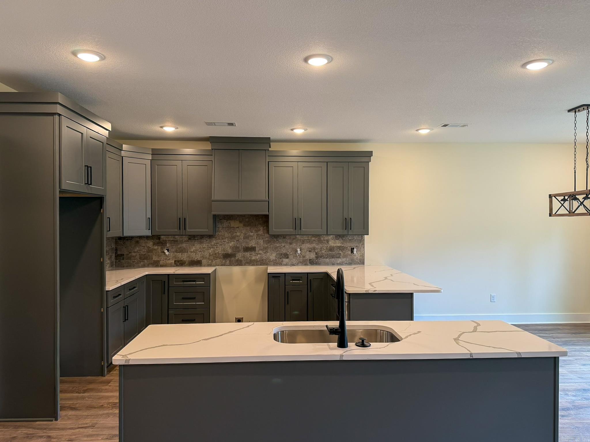 705 Greene 756 Road Property Photo 6