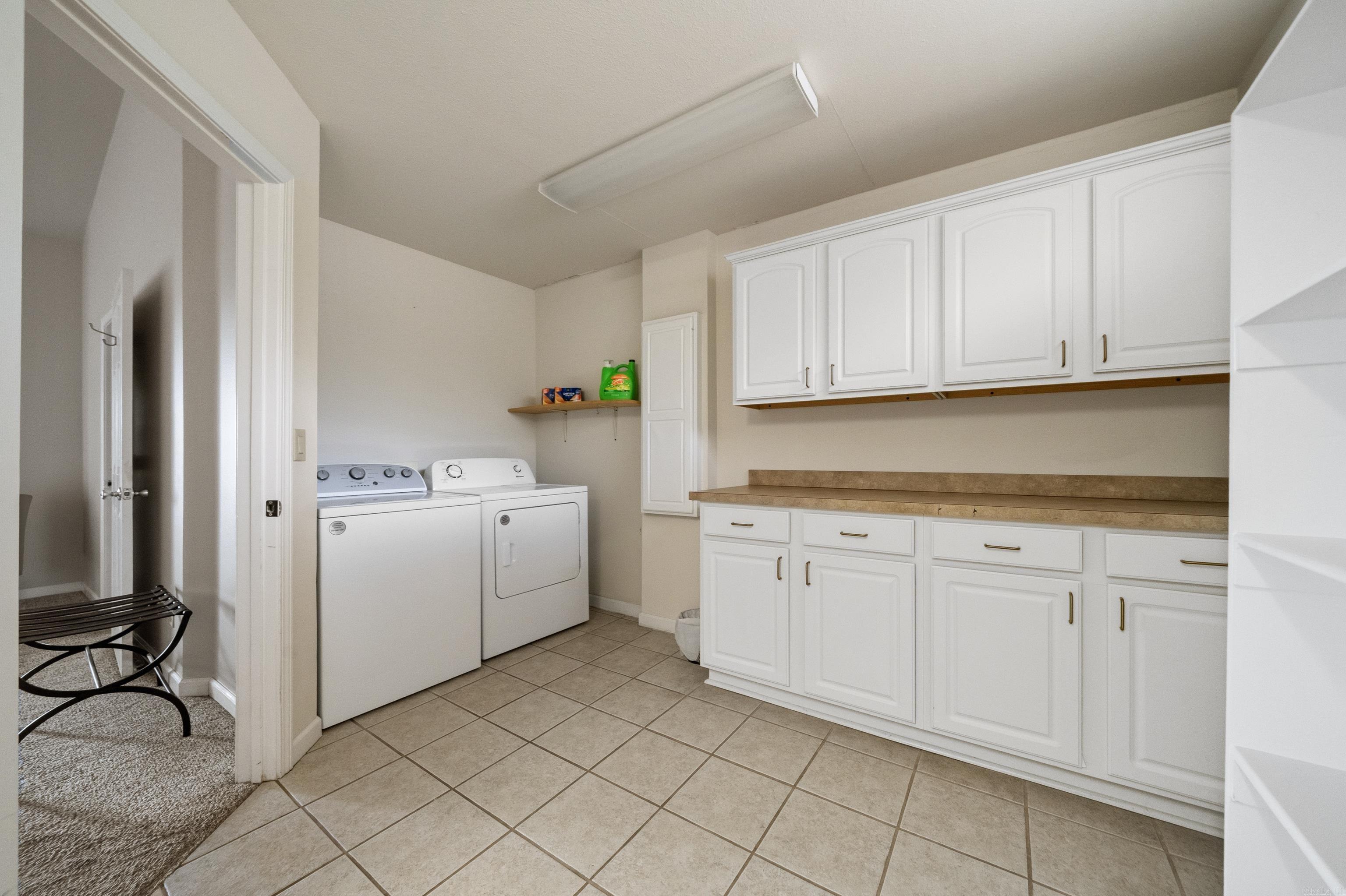 126 E Villena Drive Property Photo 19