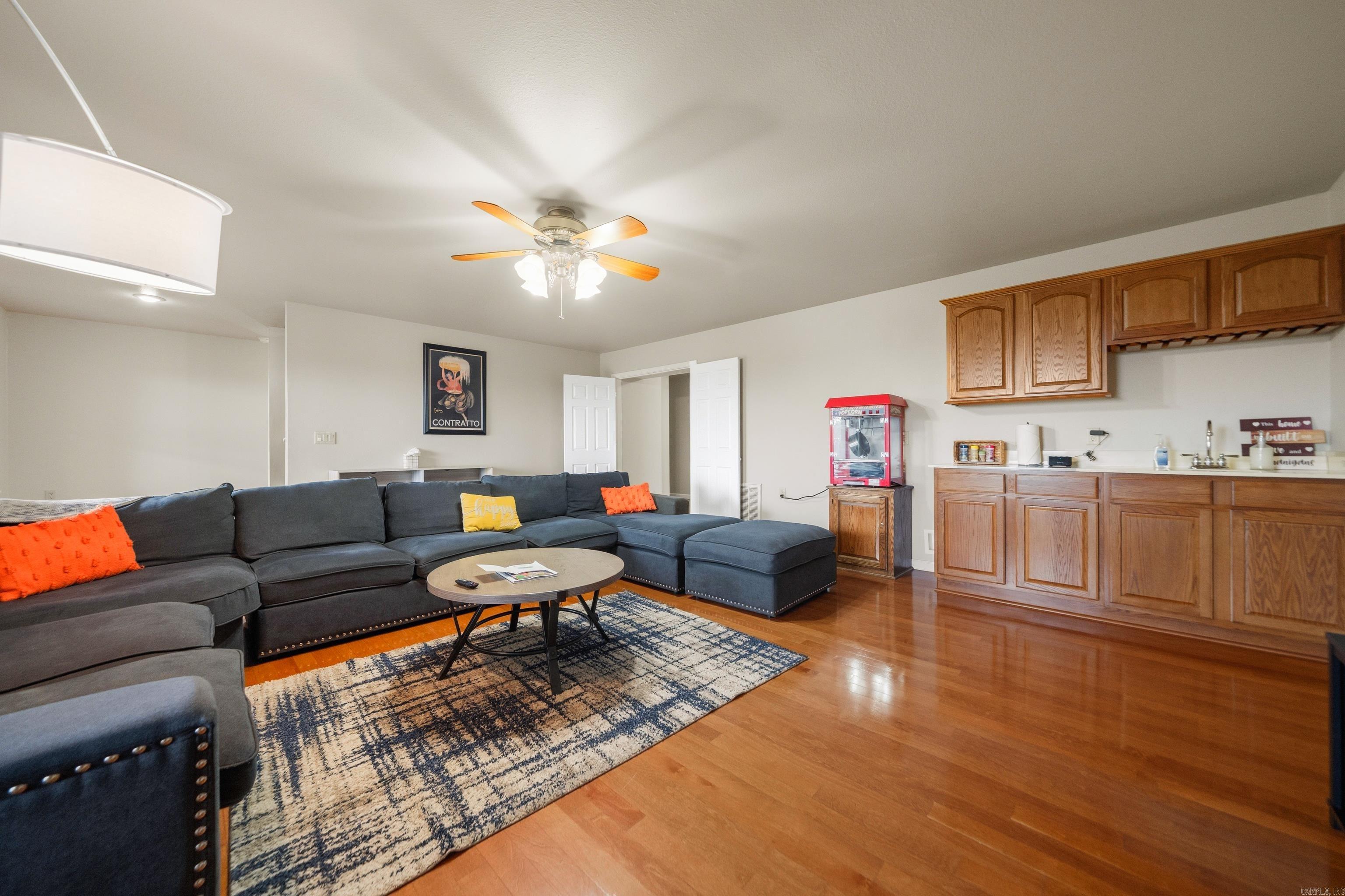 126 E Villena Drive Property Photo 24