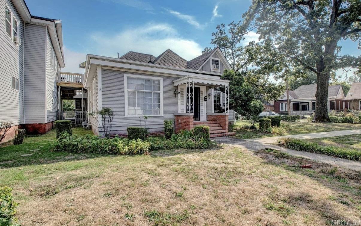 1921 Wright Avenue Property Photo 4