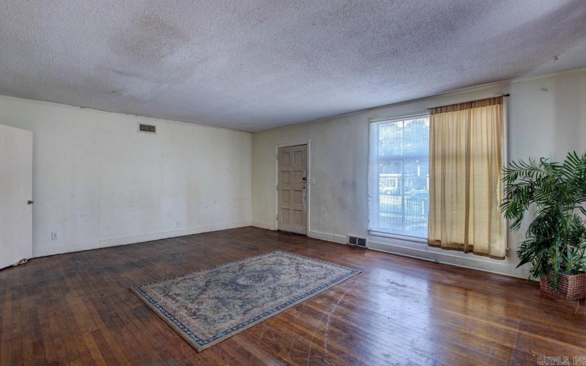 1921 Wright Avenue Property Photo 12