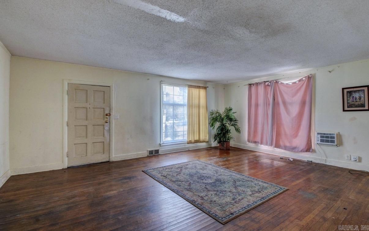 1921 Wright Avenue Property Photo 15