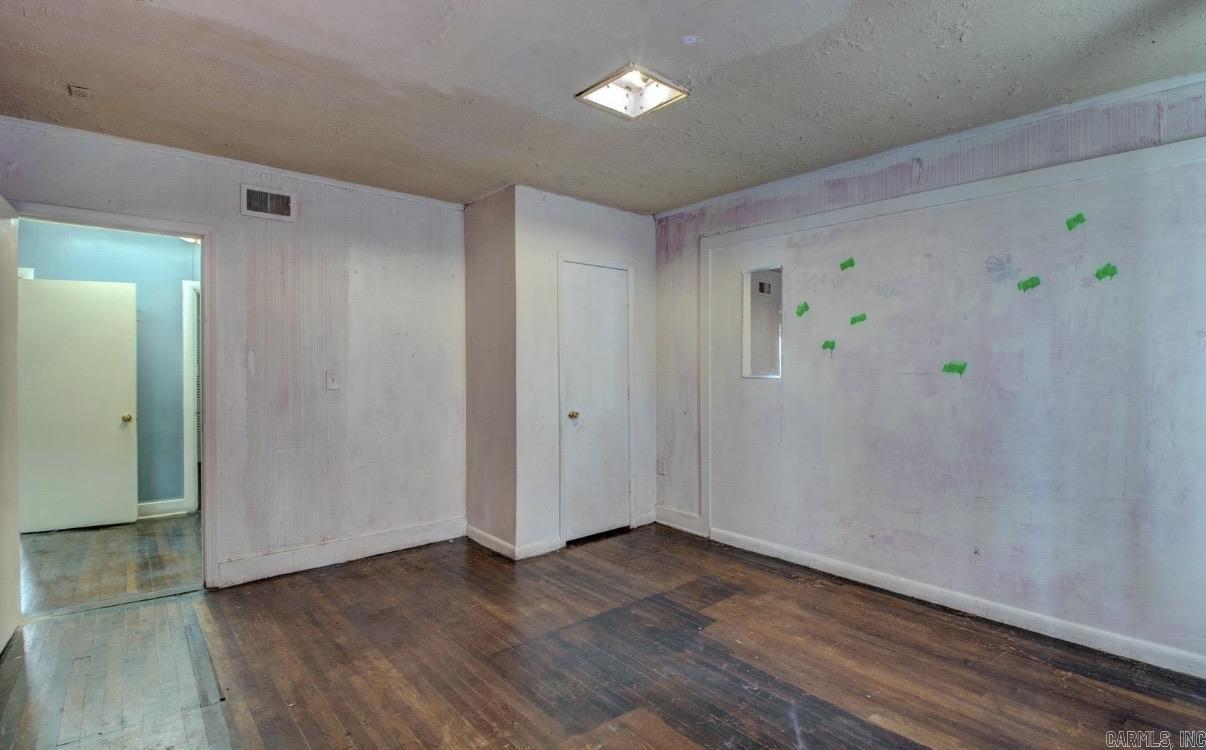 1921 Wright Avenue Property Photo 23