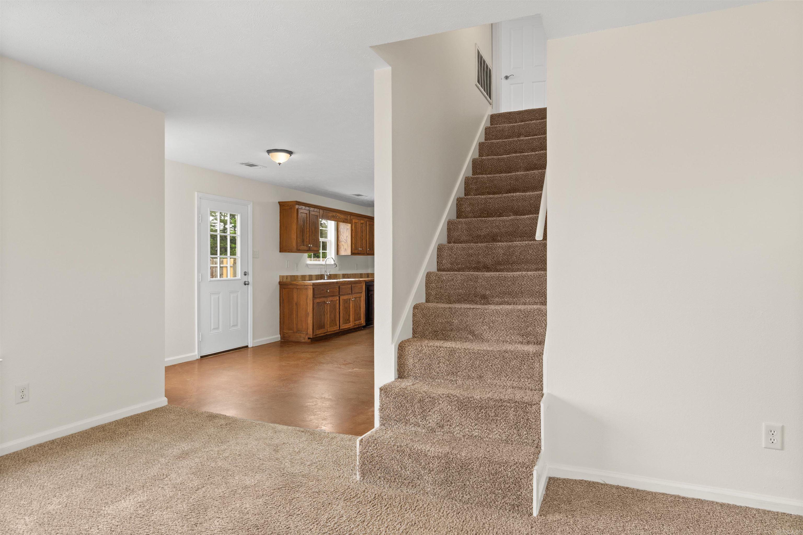 100 Tamarack Property Photo 7