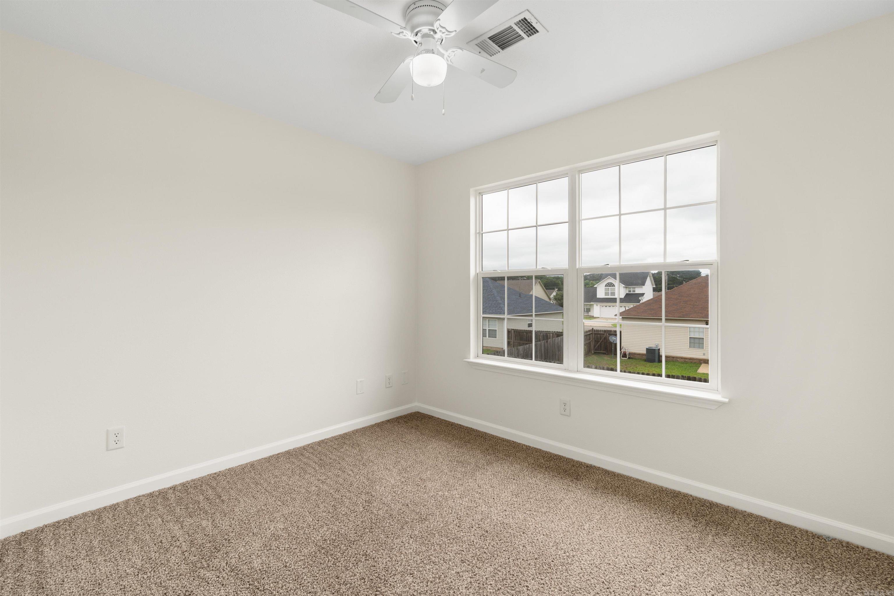 100 Tamarack Property Photo 17