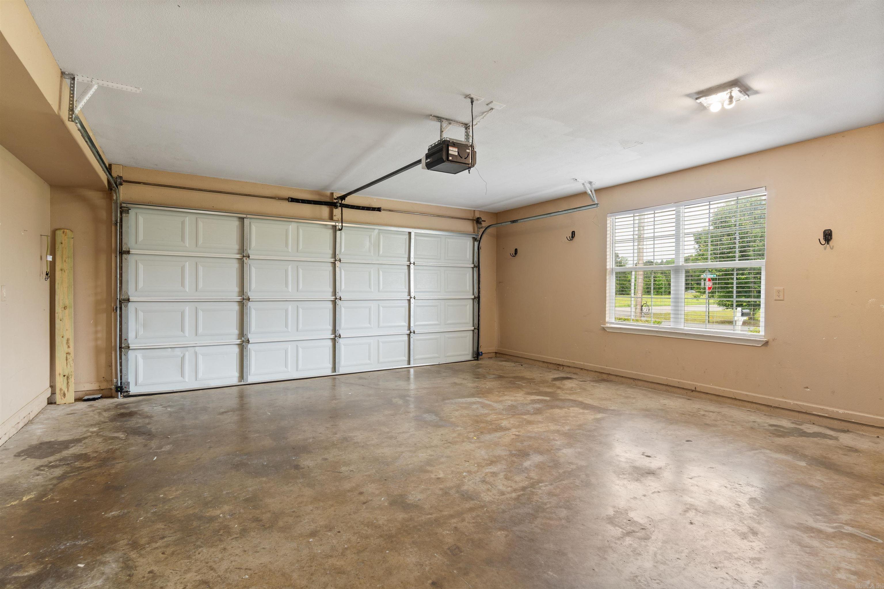 100 Tamarack Property Photo 29