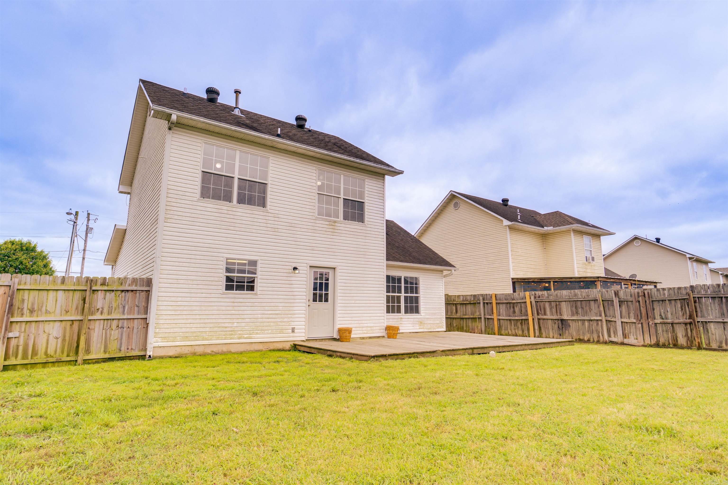 100 Tamarack Property Photo 31