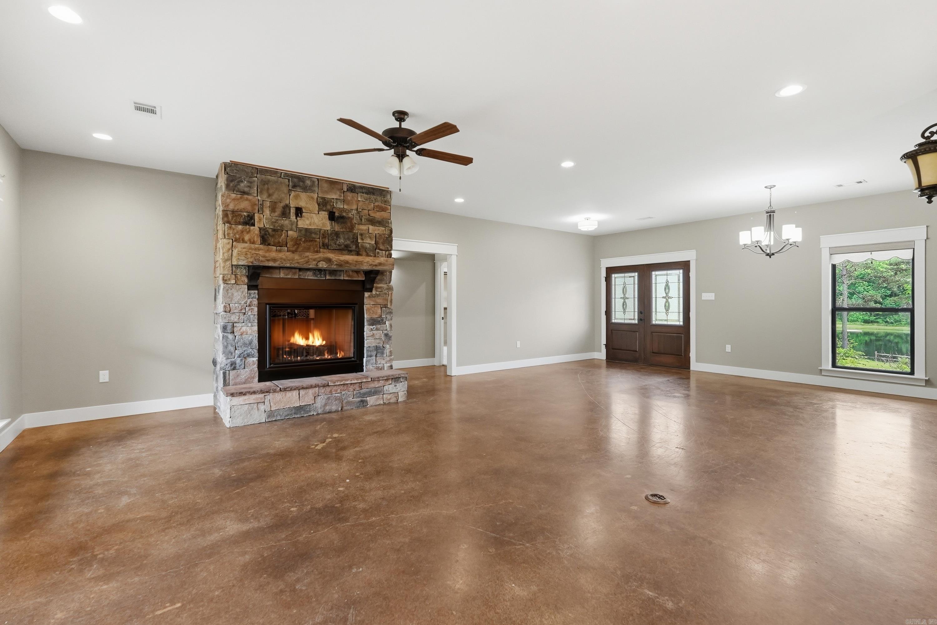 1030 Cadron Settlement Lane Property Photo 4