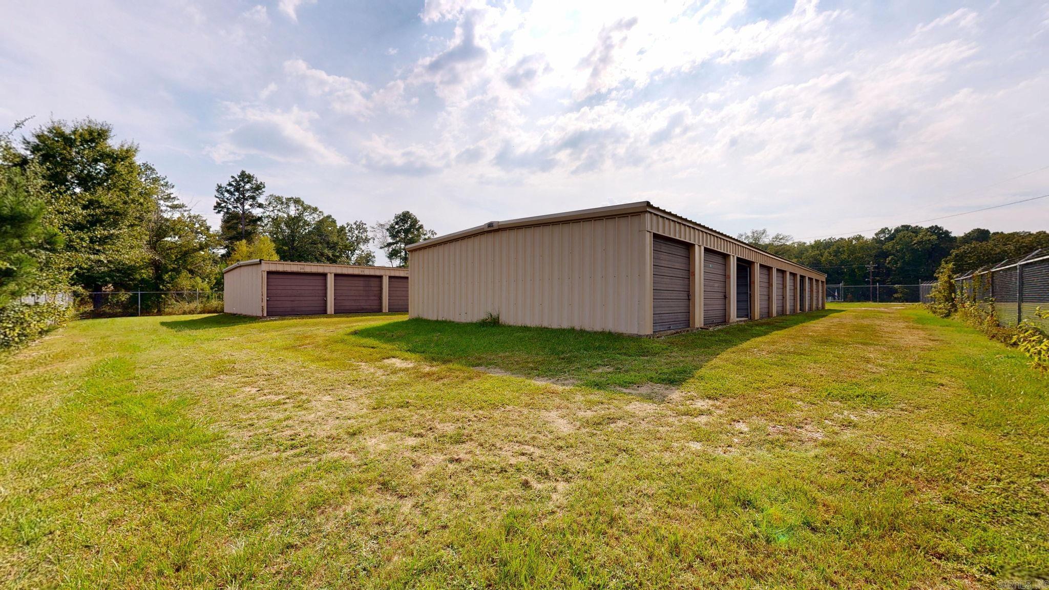 2570 Highway 7 Property Photo 4